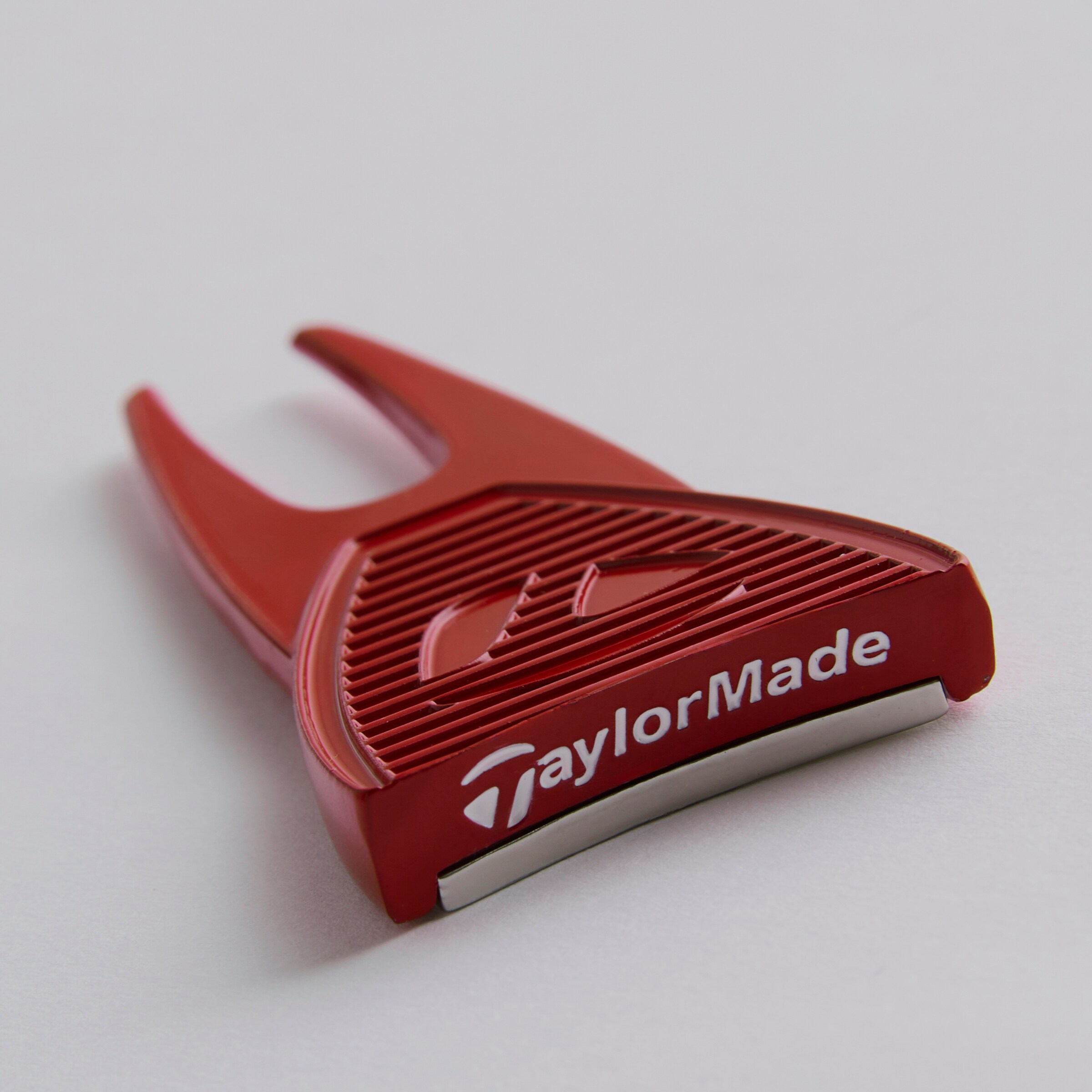 Manchester United X TaylorMade Divot Tool White White Detail [5-5]