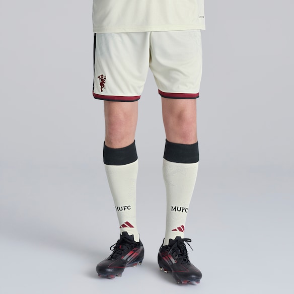 Manchester United 26/27 Third Shorts Cream Beige