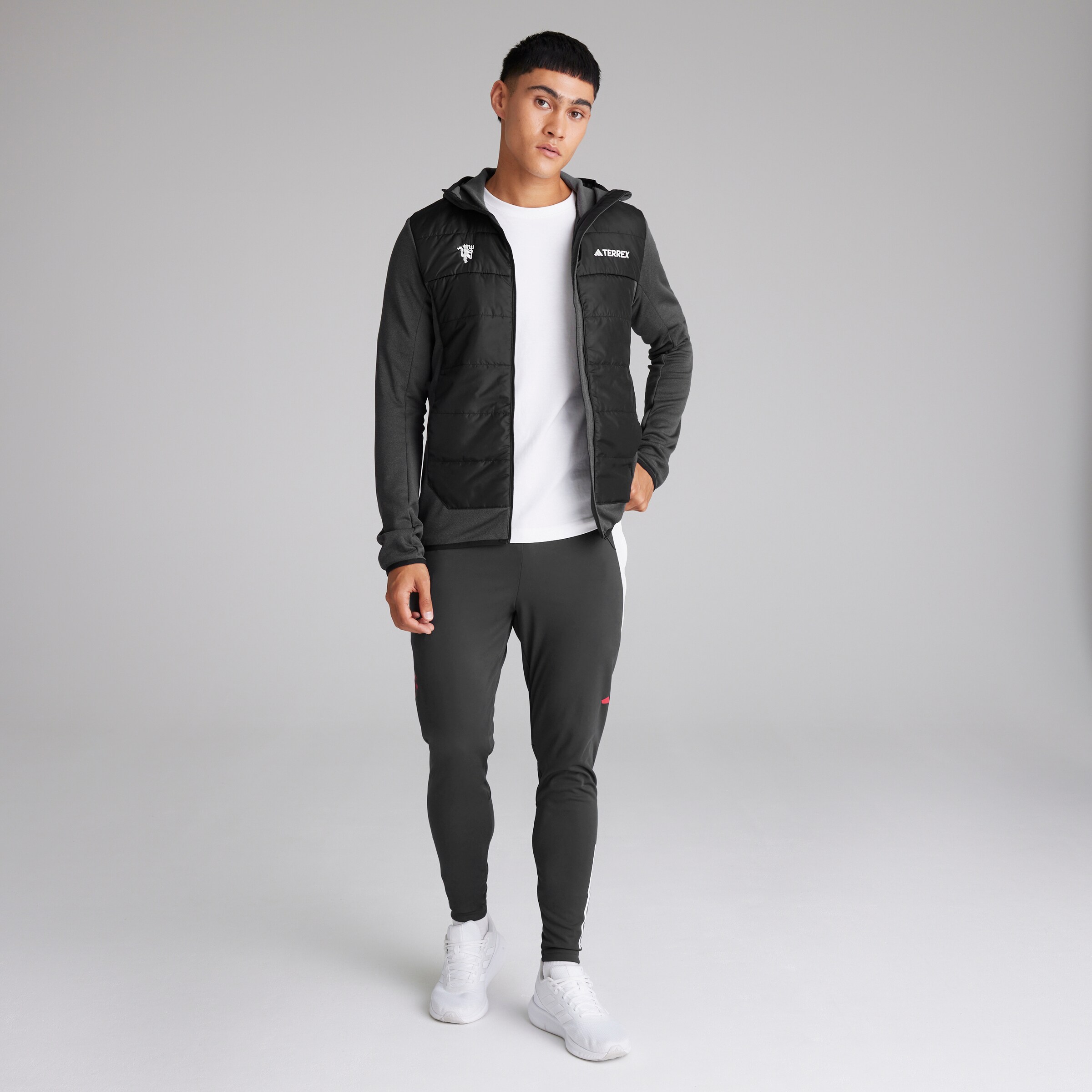 Manchester United x adidas Mens Terrex Hybrid Insulated Jacket Black Black Detail [3-5]
