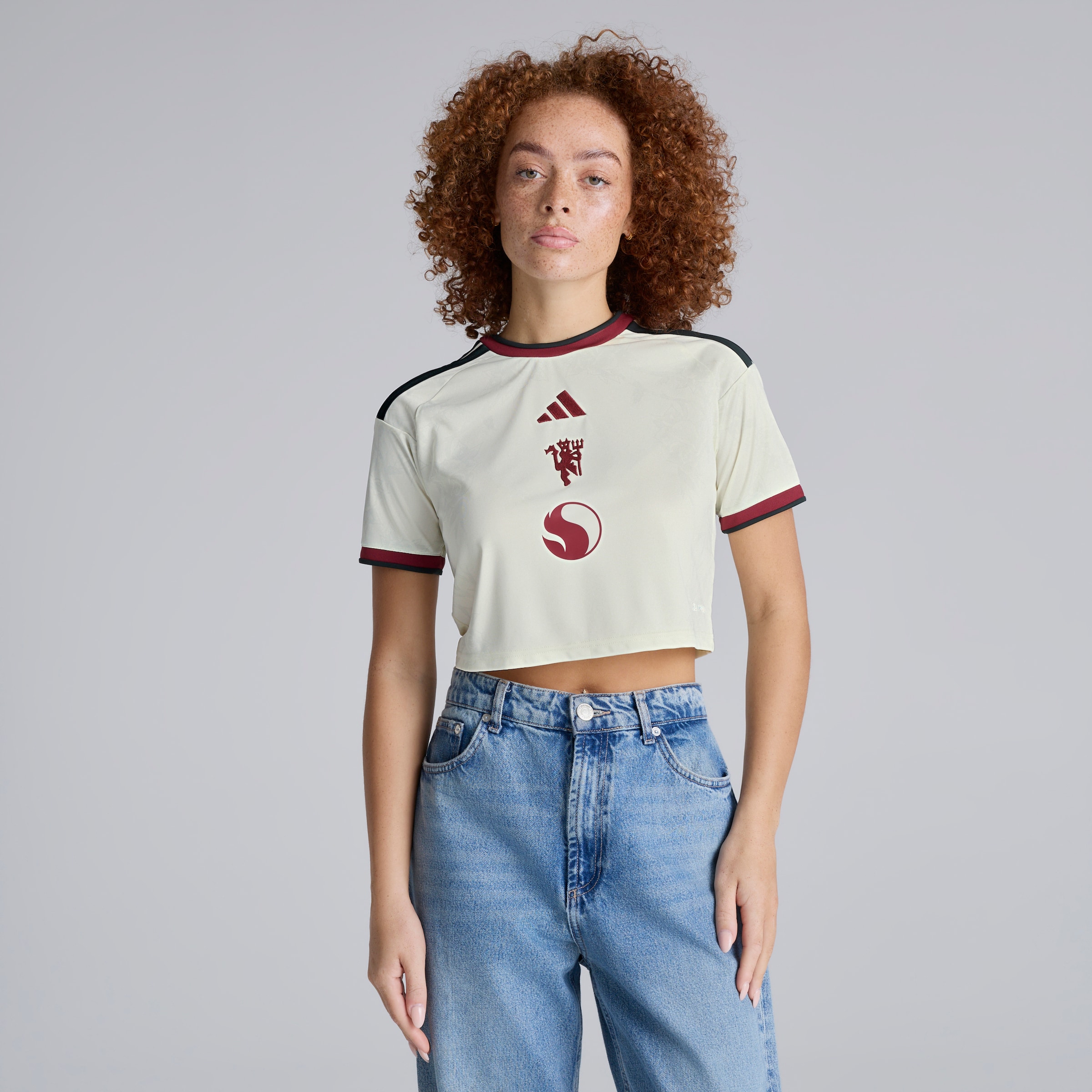 Manchester United Womens 26/27 Third Cropped Jersey Beige