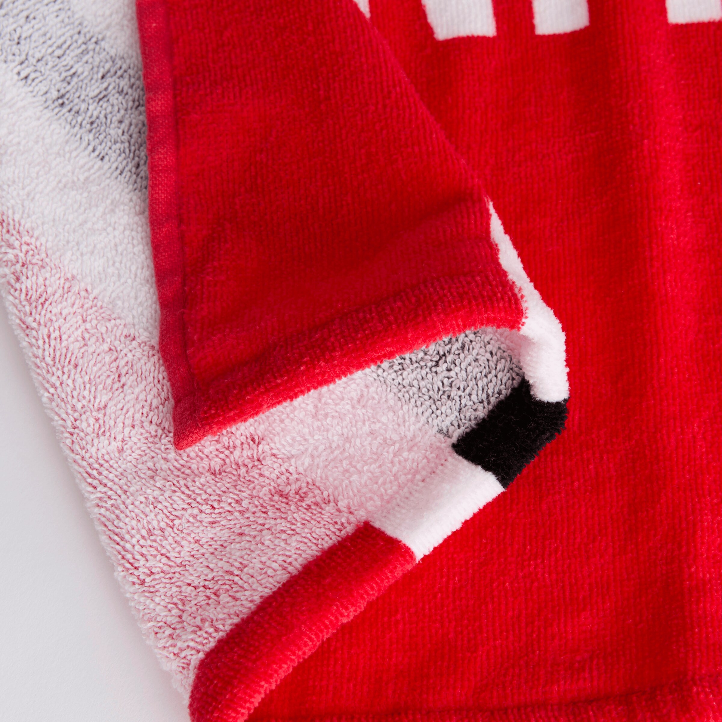 Manchester United Core Towel Red Red Detail [4-4]