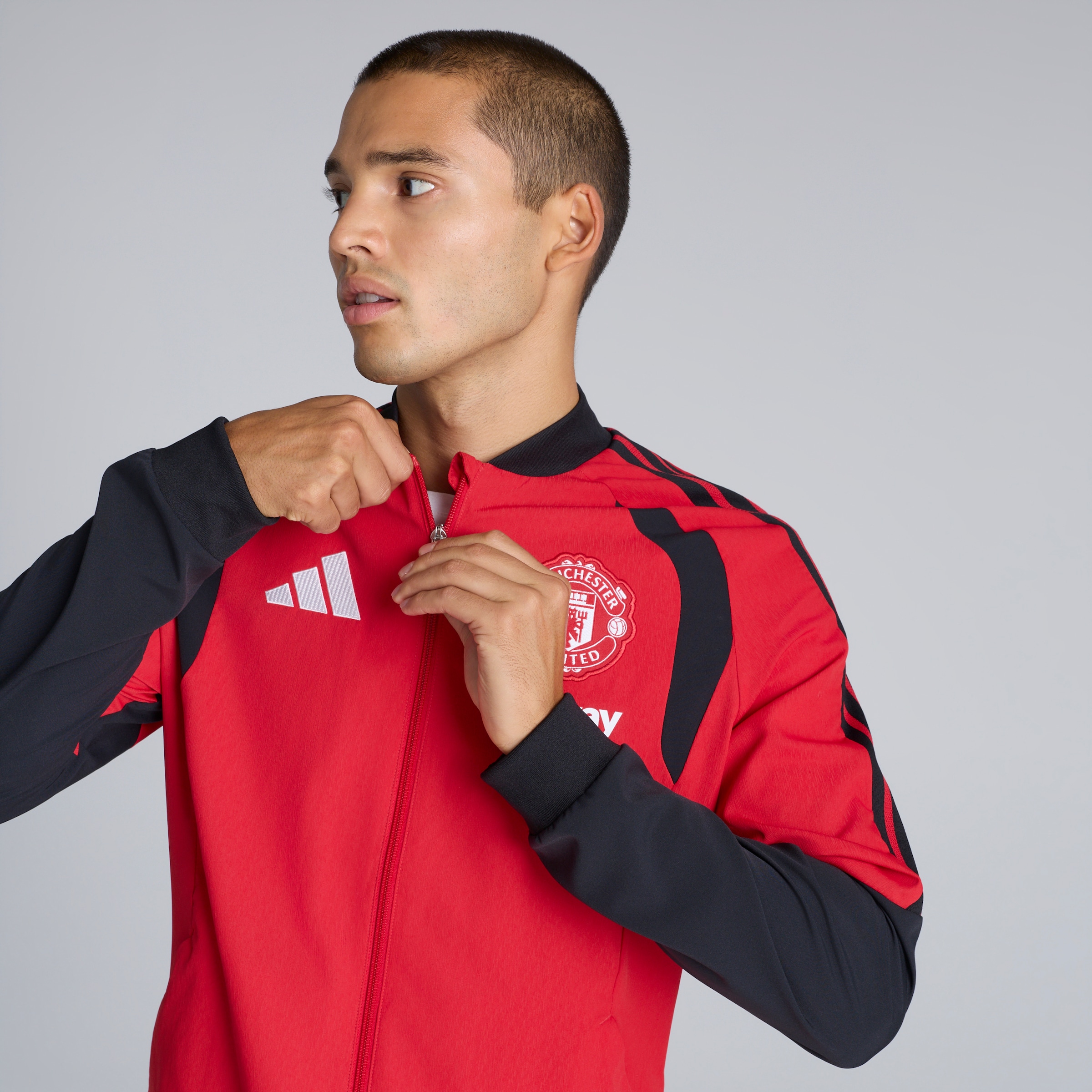 Manchester United 26/27 Training Tiro Presentation Jacket Red (Sponsored) Red Detail [4-5]