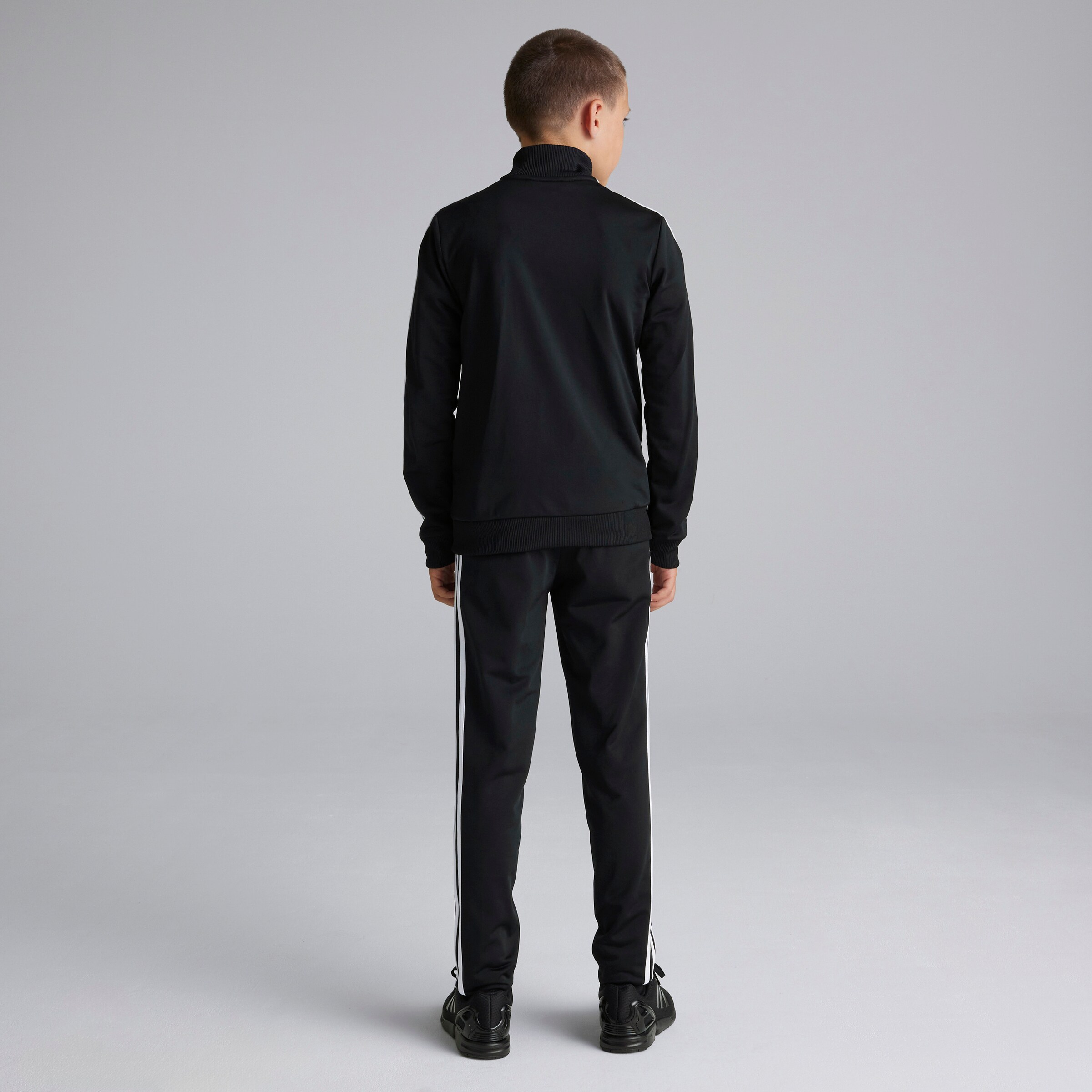 Manchester United x adidas SurvÃªtement 3-Stripes Essentials pour enfants Noir/Gris Noir Détail [4-10]