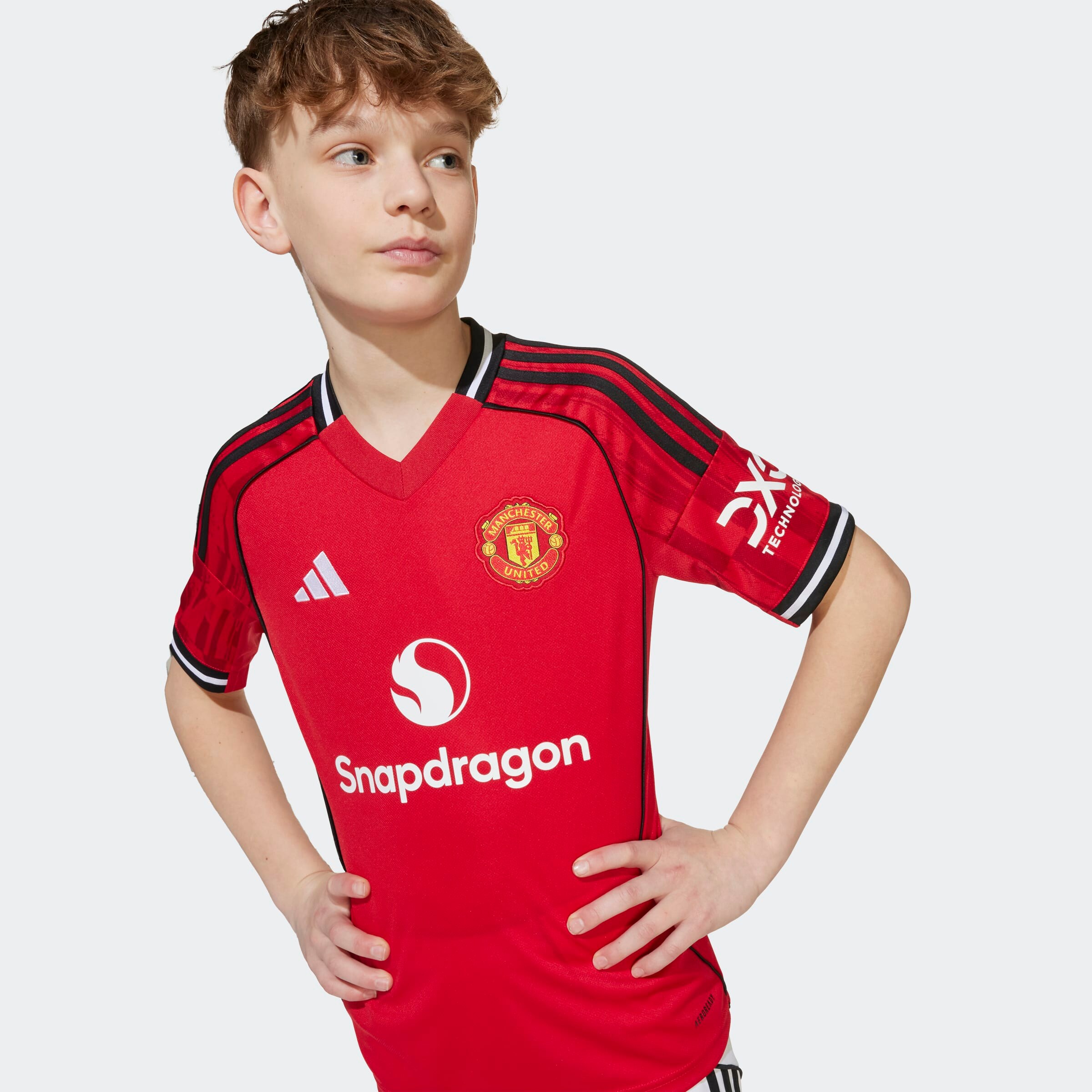 Manchester United Kids 25/26 Home Jersey Red Detail [3-9]