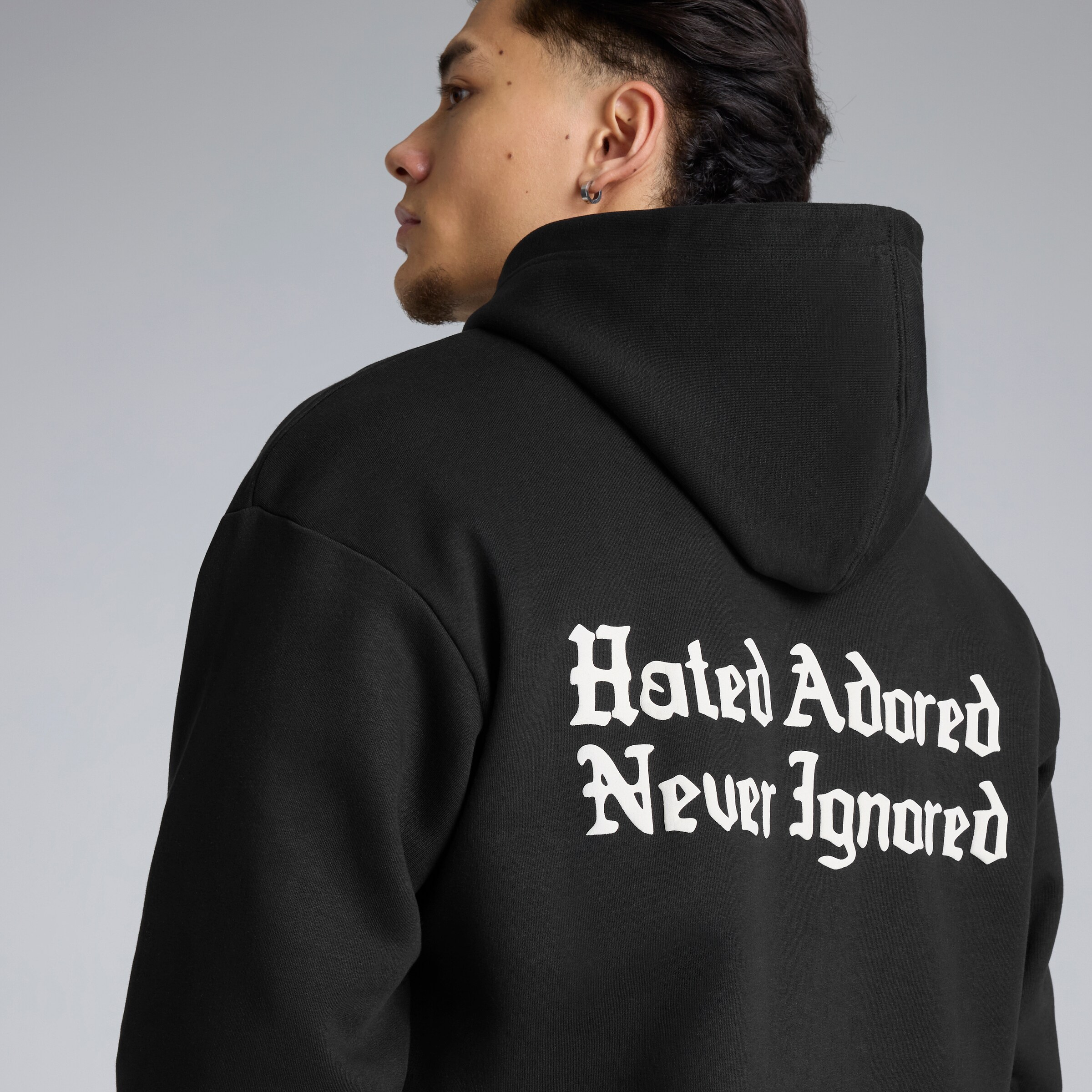 Manchester United Hated Adored Never Ignored Overhead Hoodie Black Black Detail [5-6]