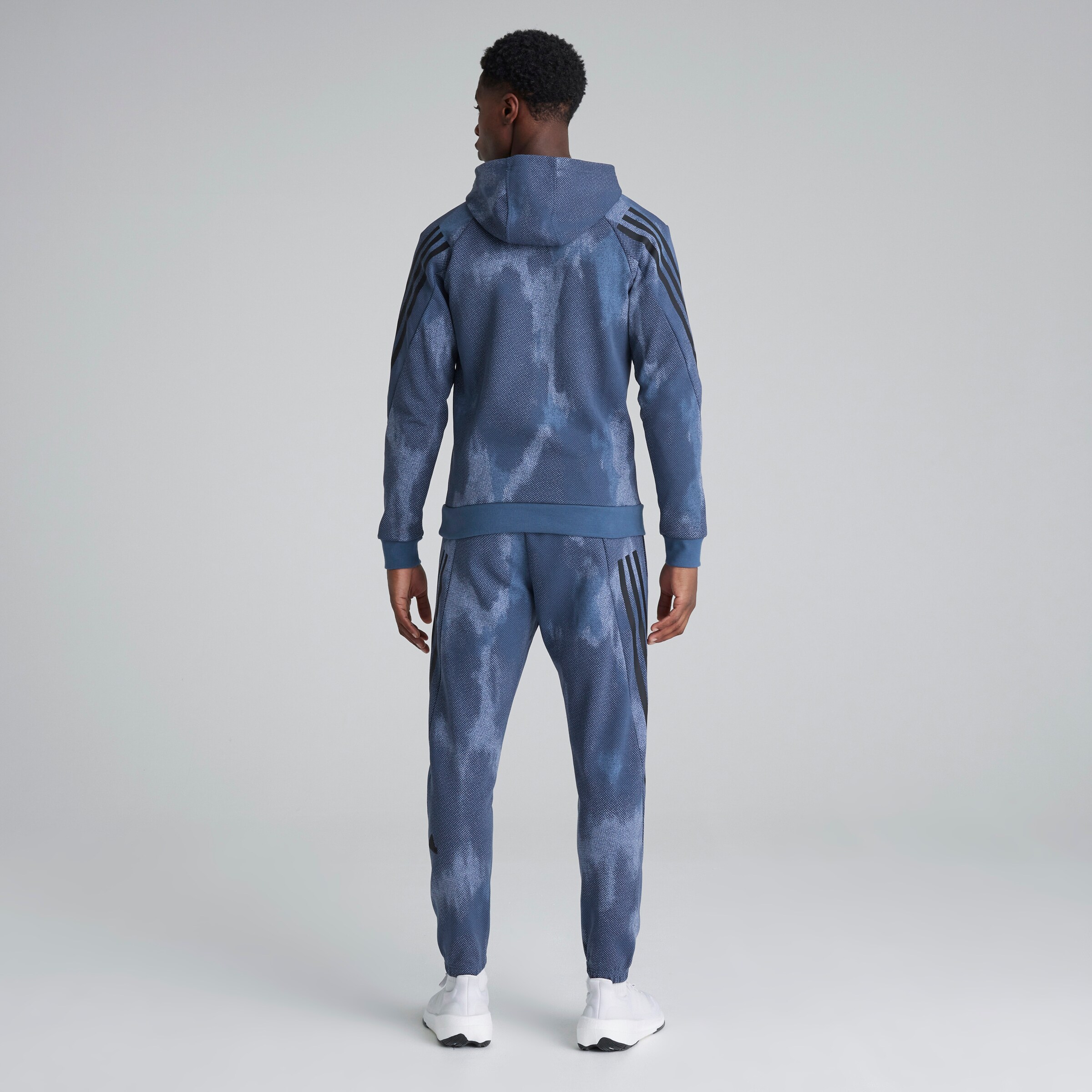 Manchester United x adidas Future Icons Graphic Joggers Blue Detail [2-6]