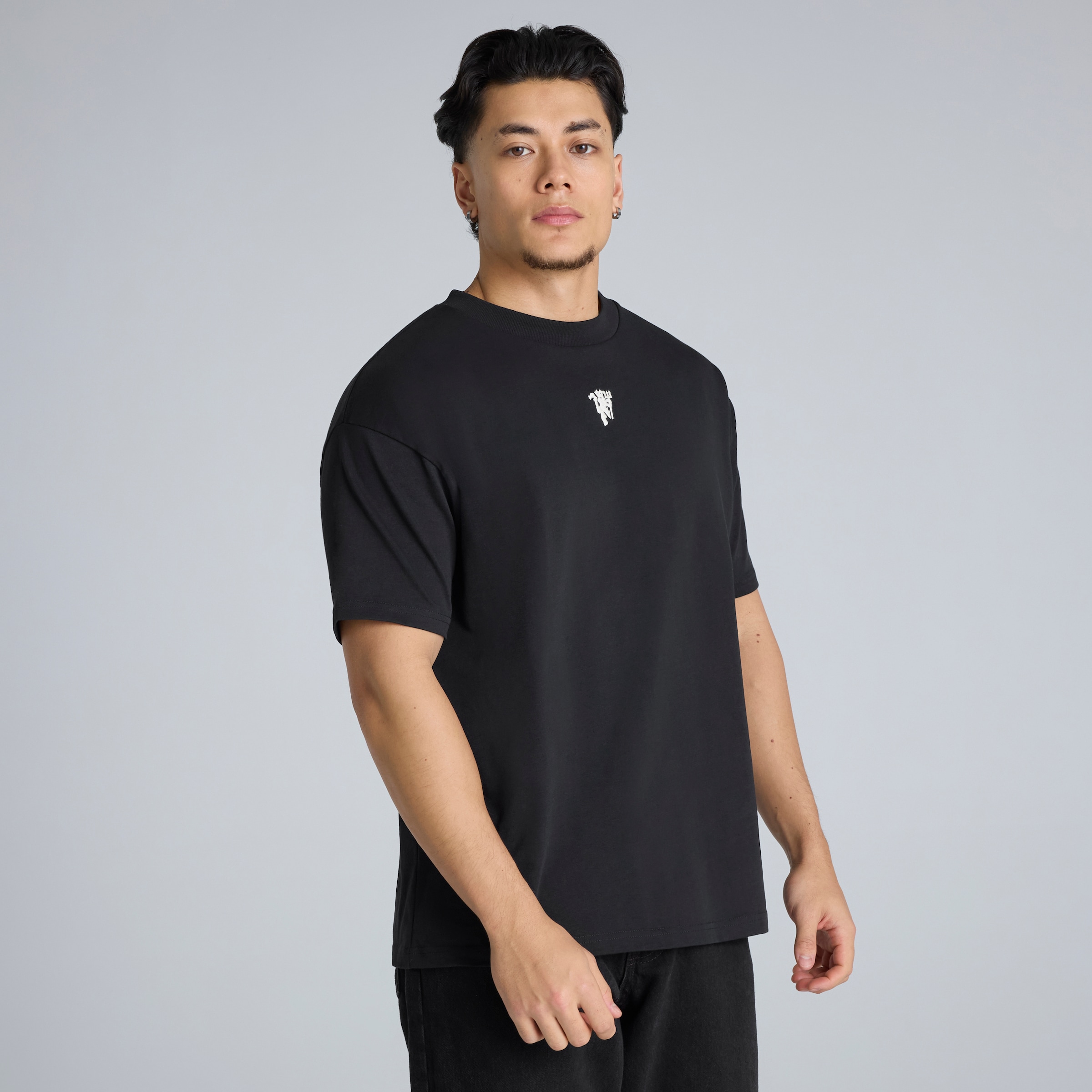 Manchester United Hated Adored Never Ignored T-Shirt Black Black