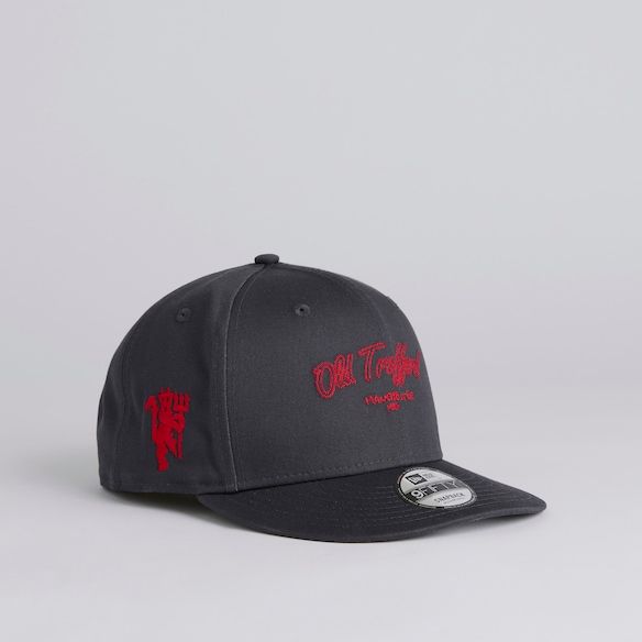 Manchester United x New Era Chain Stitch 9Fifty Cap Black Black