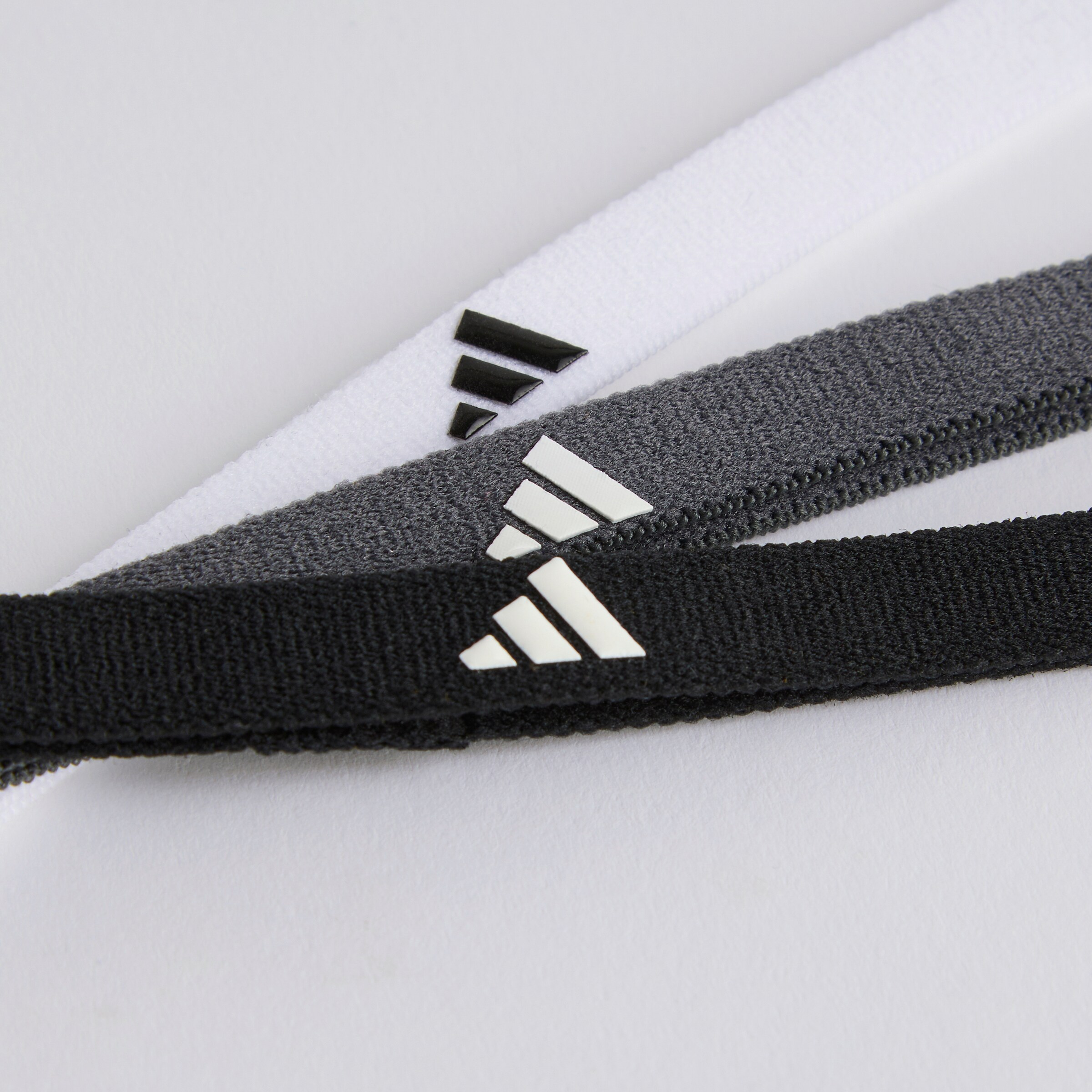 Manchester United x adidas Essentials Hairband 3-Pack Black/Grey/White Multi Detail [4-4]
