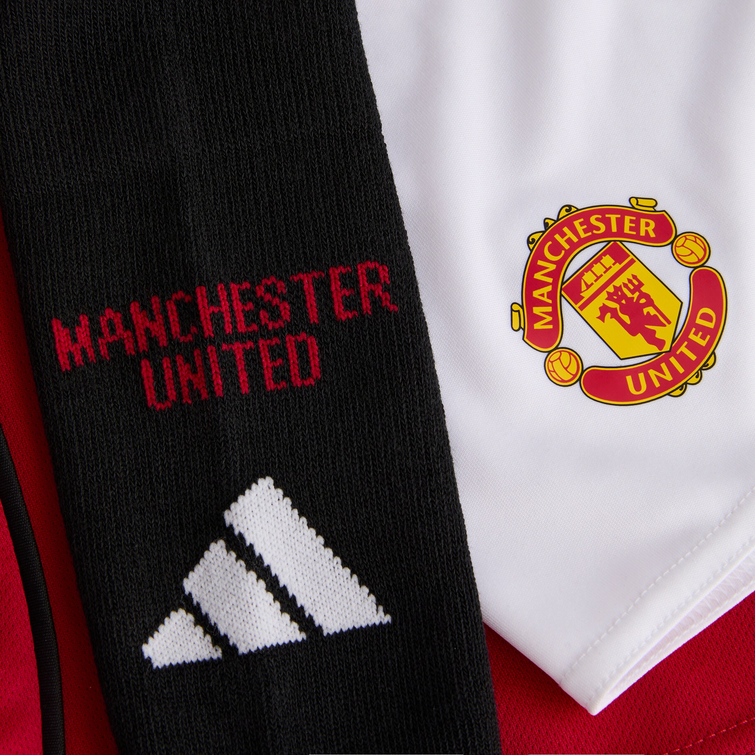 Manchester United Kids 25/26 Home Mini Kit Red Detail [11-11]
