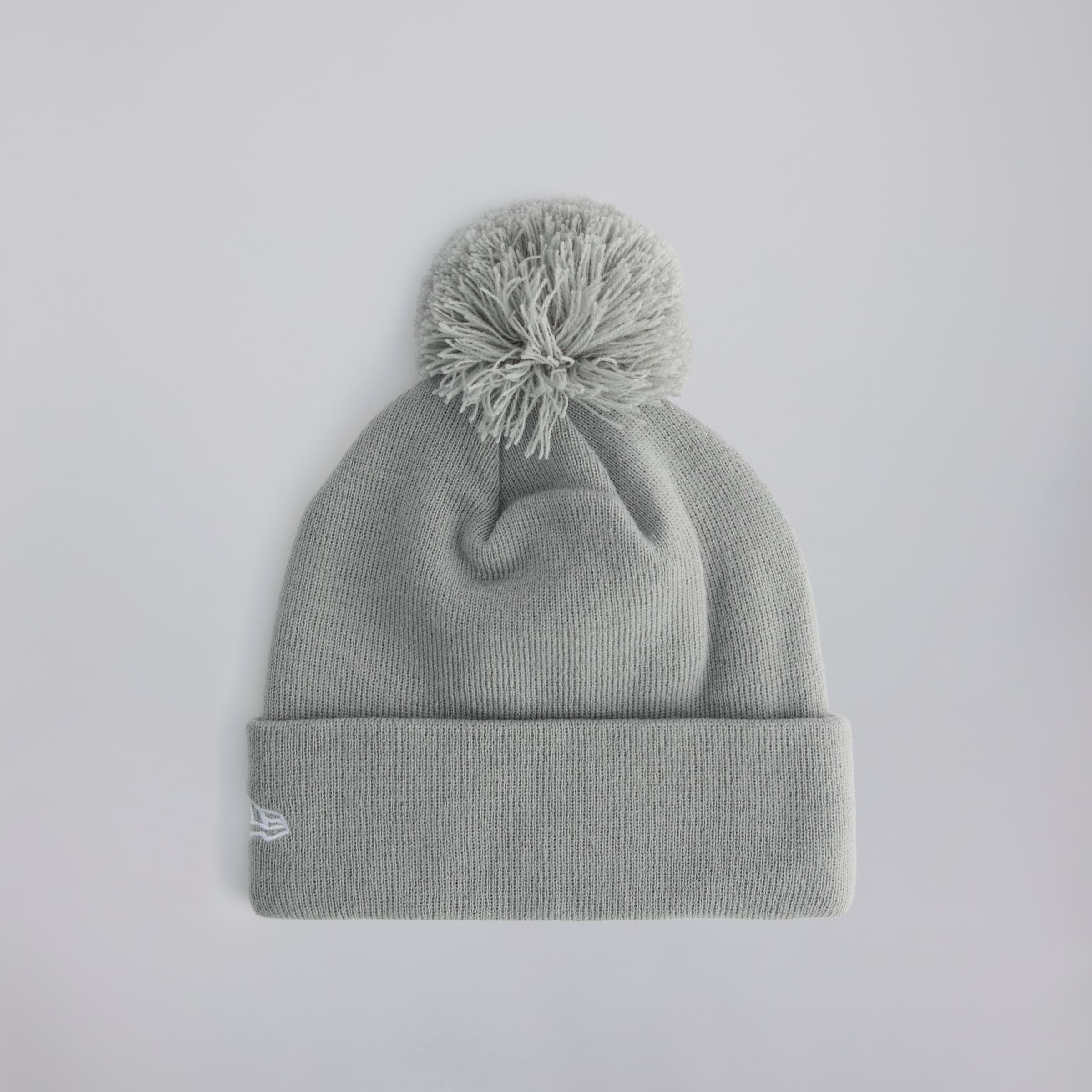 Manchester United x New Era Bobble Beanie Grey Grey Detail [2-4]