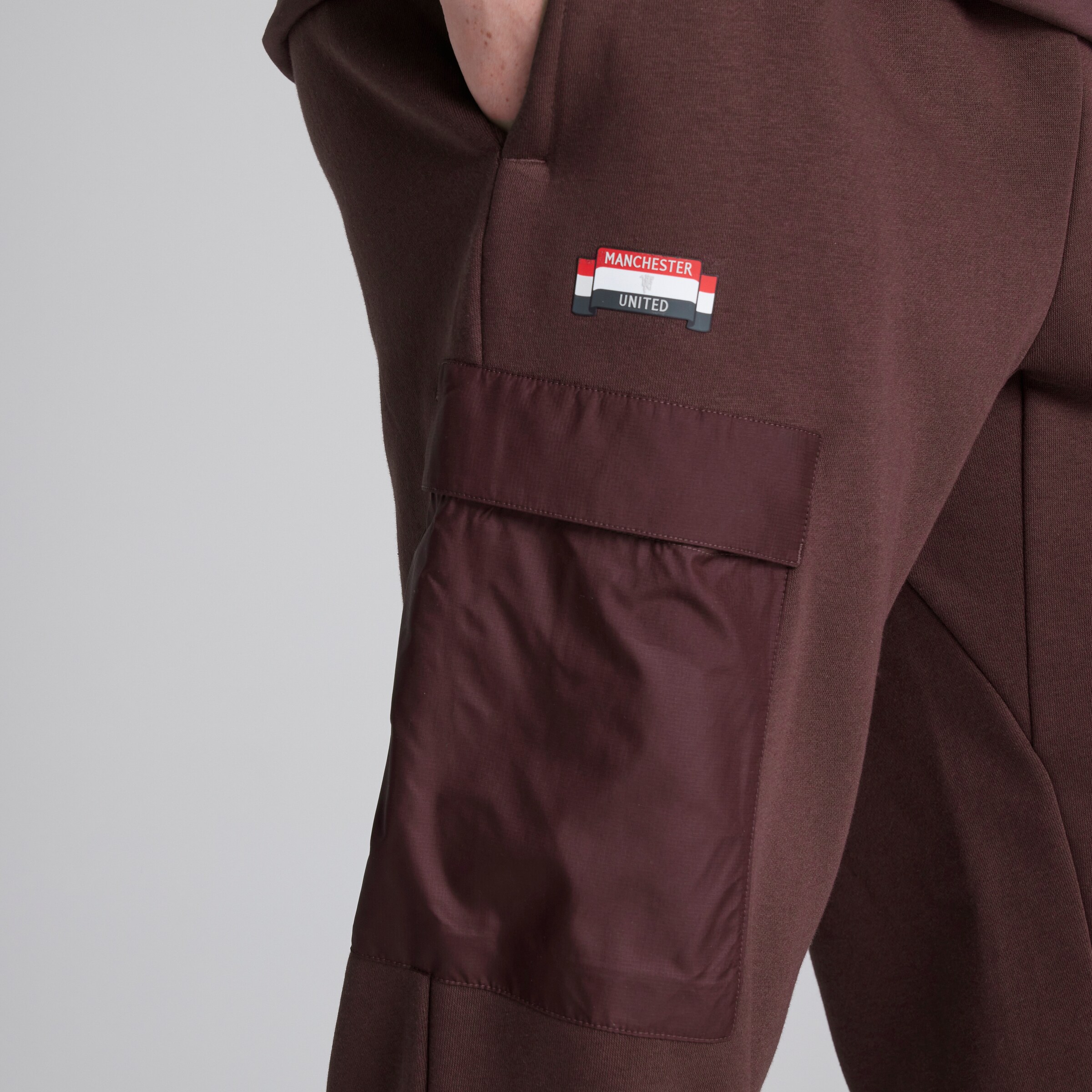 Manchester United x adidas City Escape Fleece Joggers Red Red Detail [4-5]