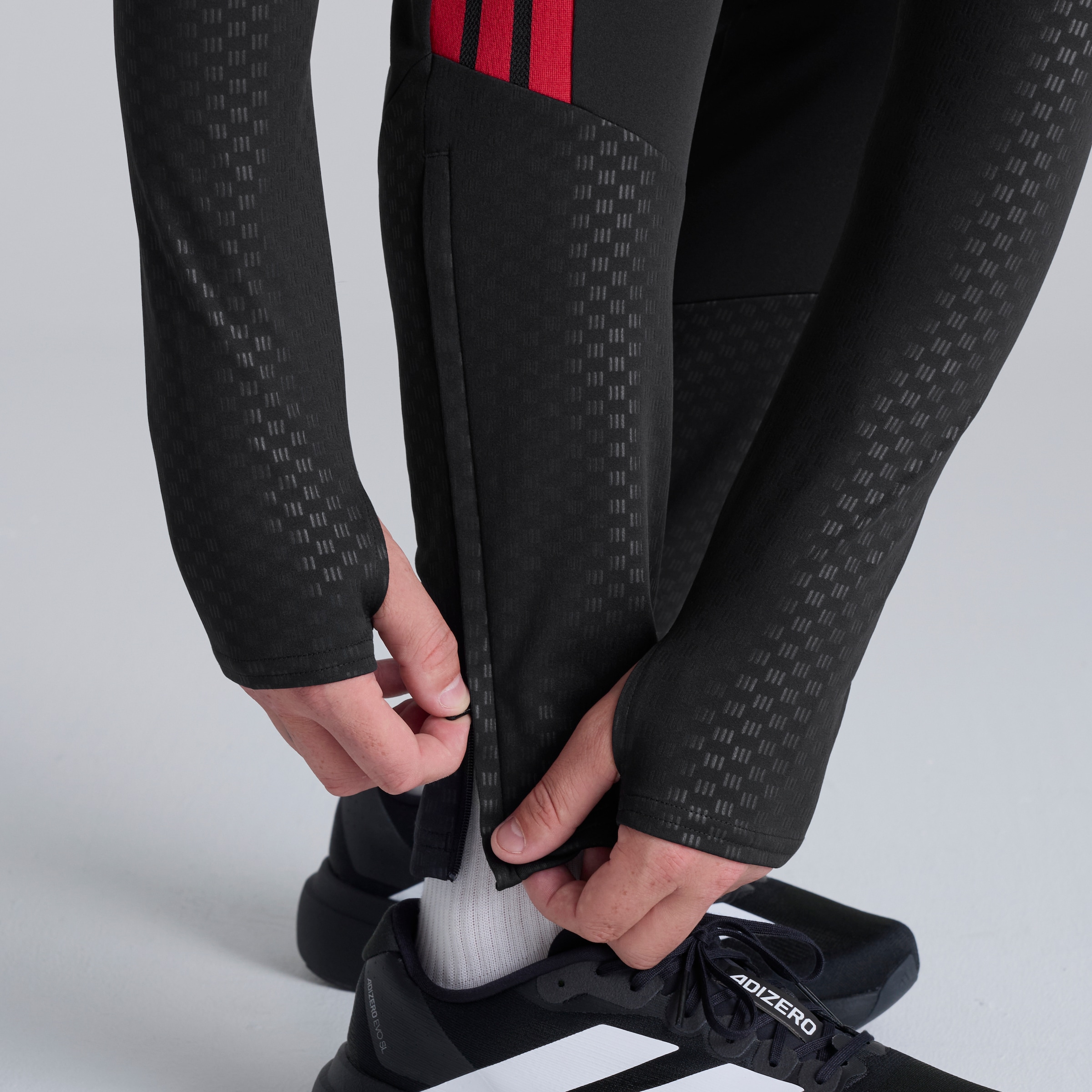 Manchester United 26/27 Training Tiro Pants Black Black Detail [6-6]