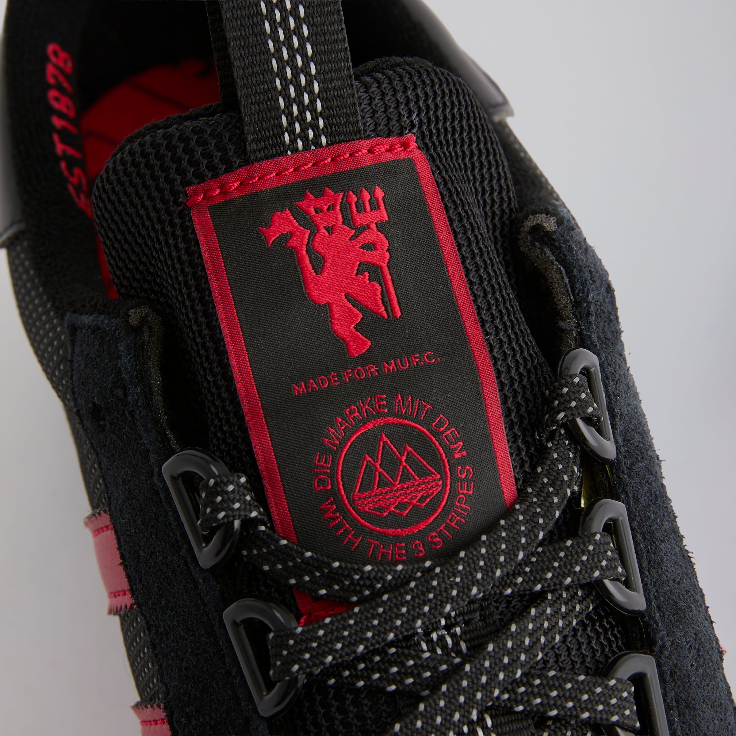 Manchester United x adidas SPZL FC SL83 Trainers Black Black Detail [5-5]