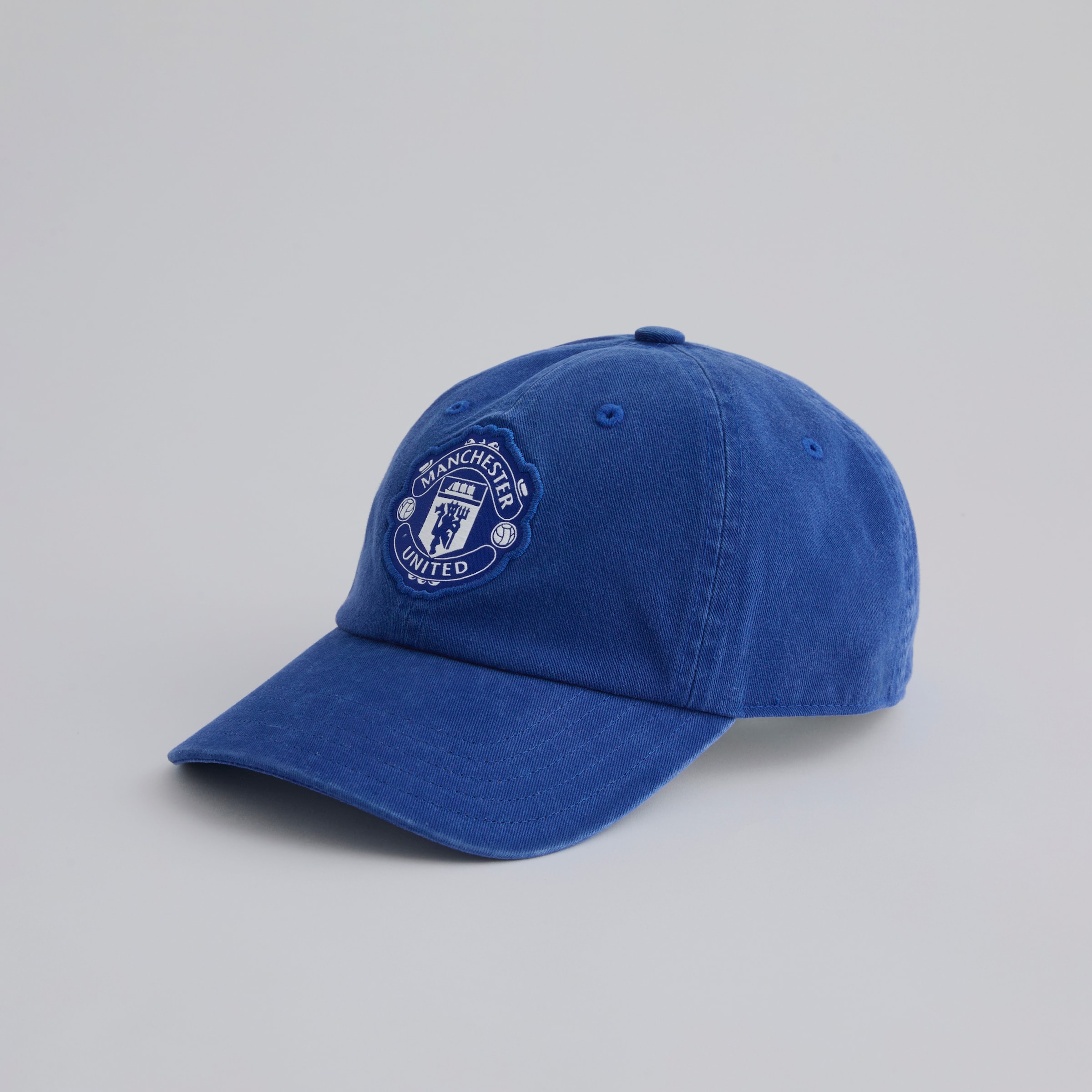 Manchester United x adidas Away Dad Cap Blue Bleu Détail [3-5]
