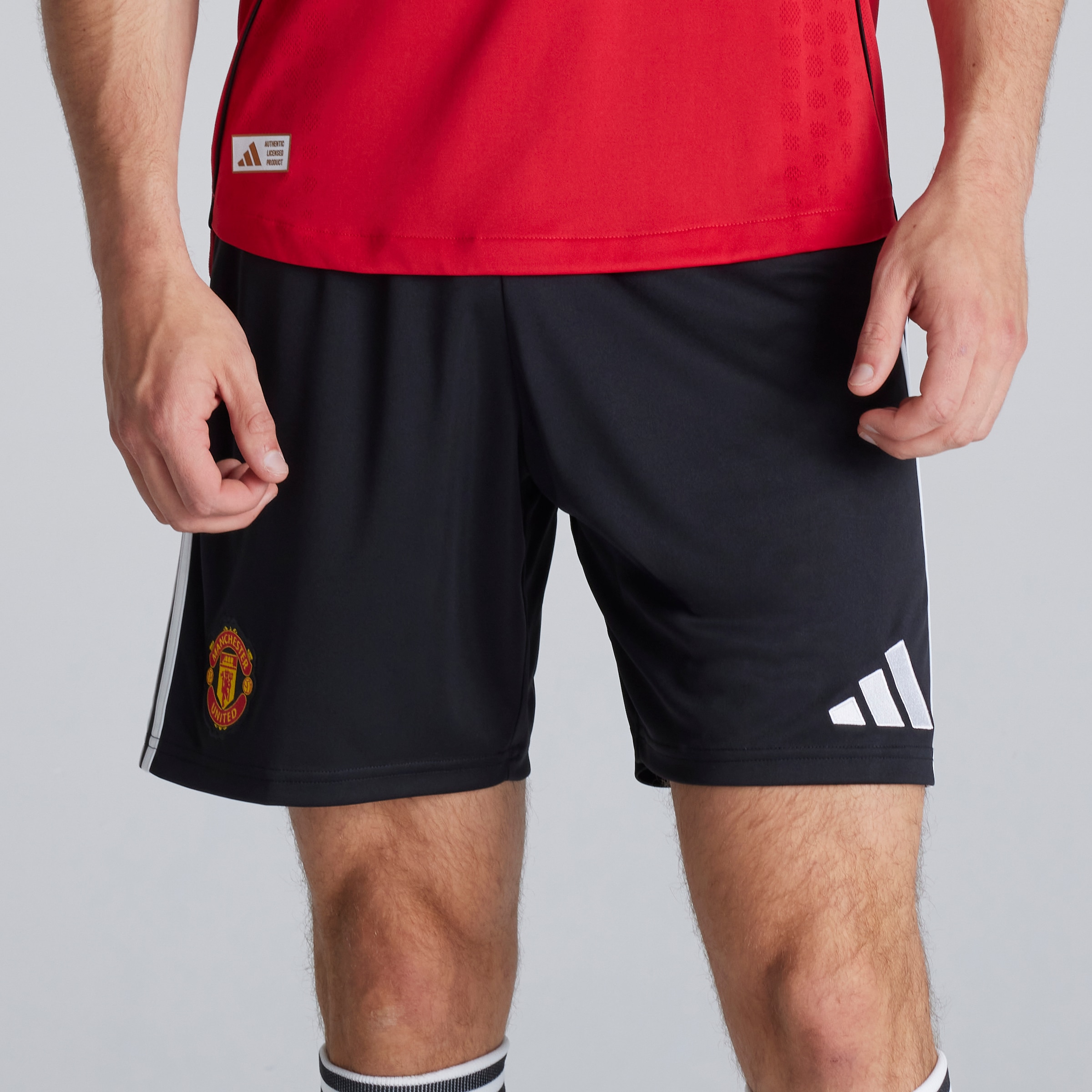 Manchester United 25/26 Home Shorts Black