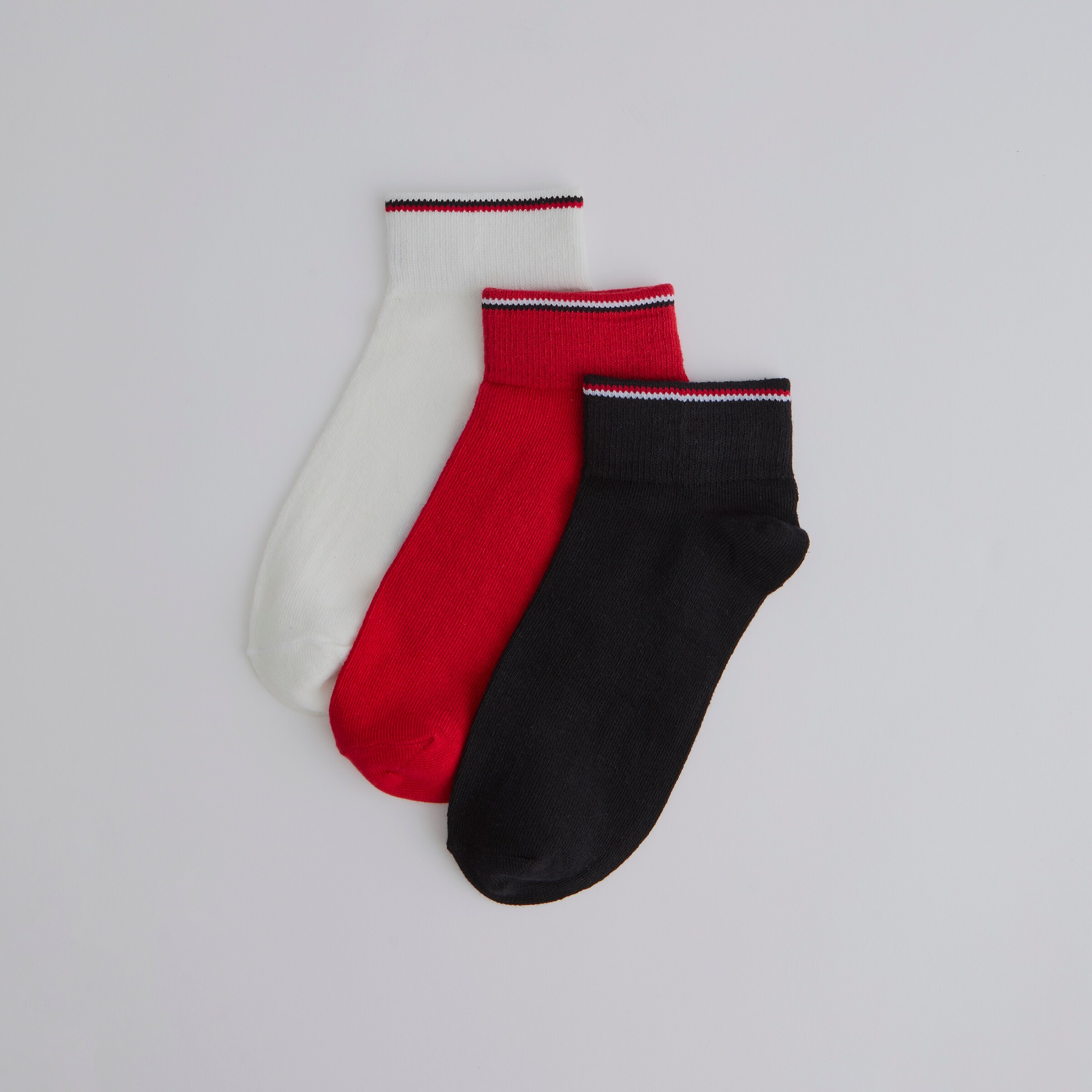 Manchester United Ankle Socks 3 Pack Multi Detail [2-4]
