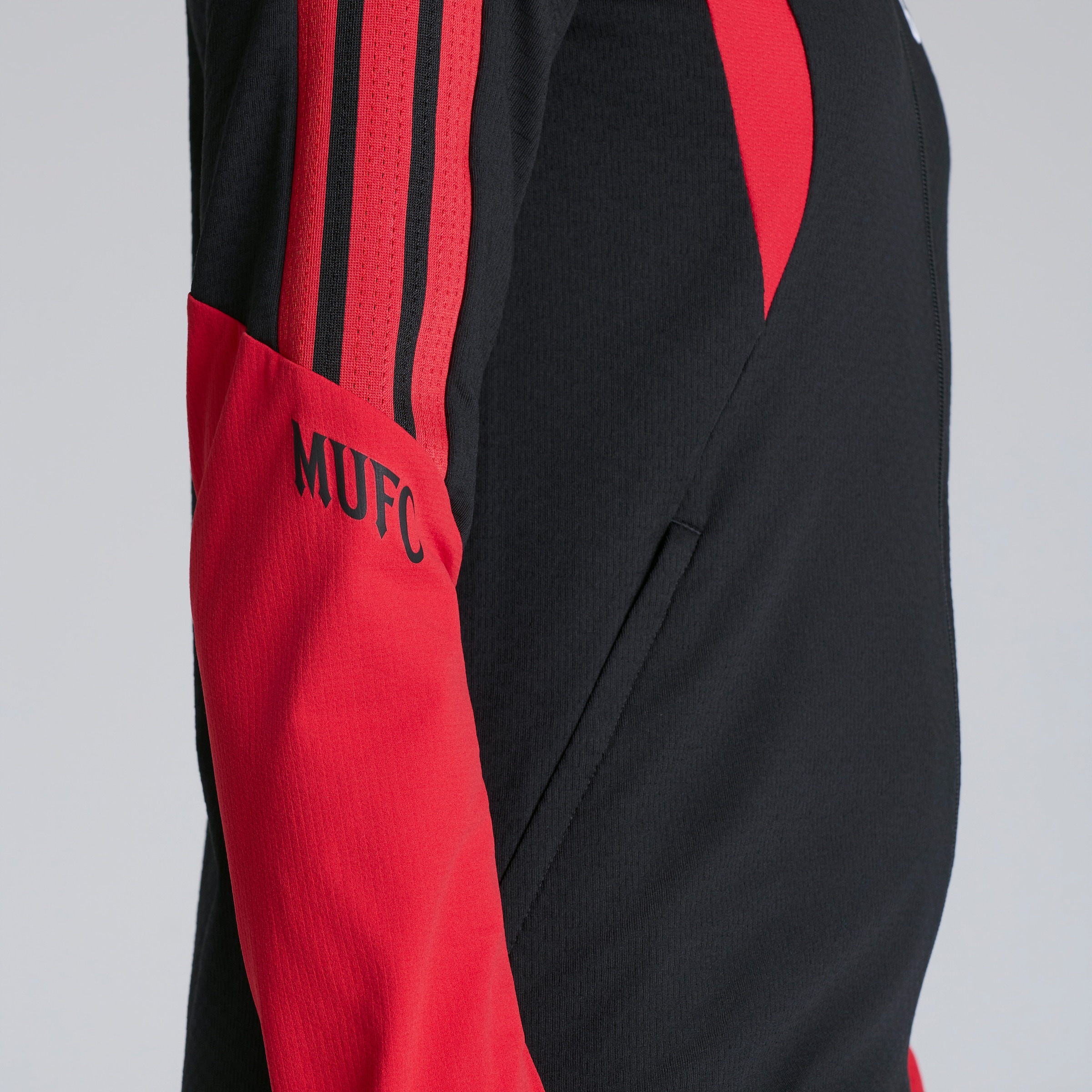 Manchester United Womens 26/27 Training Tiro Authentic Jacket Black (Sponsored) 검정색 세부 사항 [5-5]