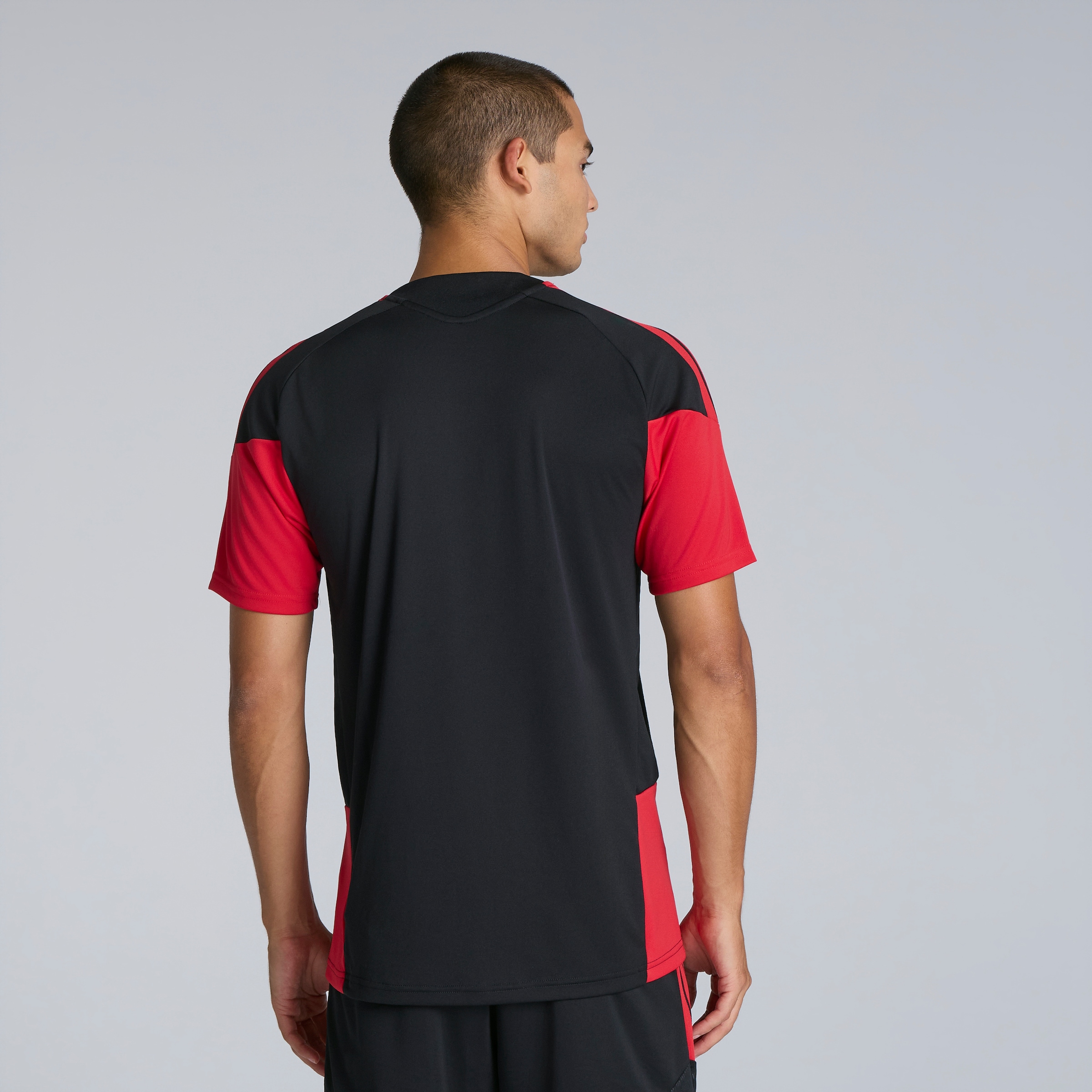 Manchester United 26/27 Training Tiro Jersey Black (Sponsored) 검정색 세부 사항 [2-5]