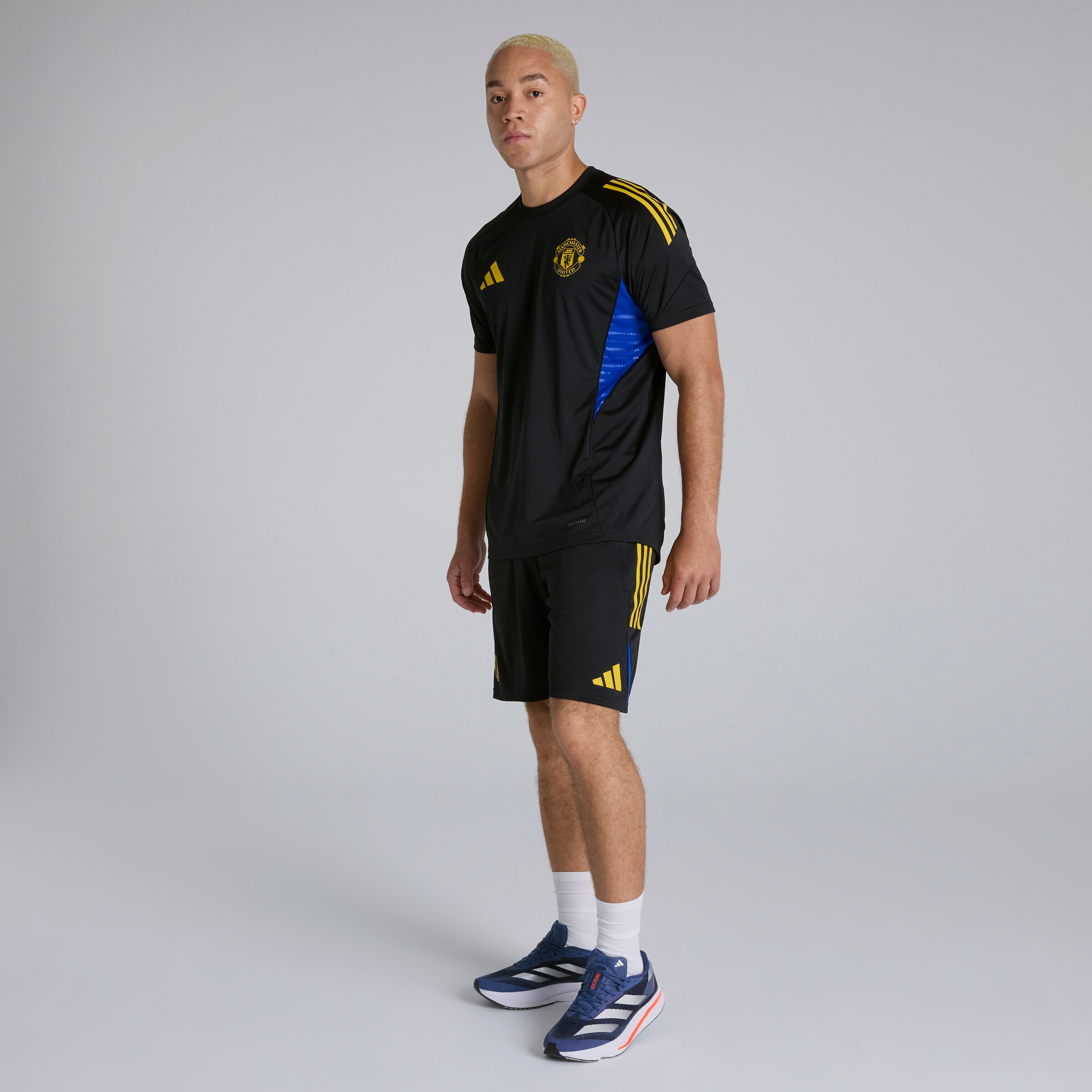 Manchester United Tiro 25 Competition Training Shorts Black Detail [3-5]