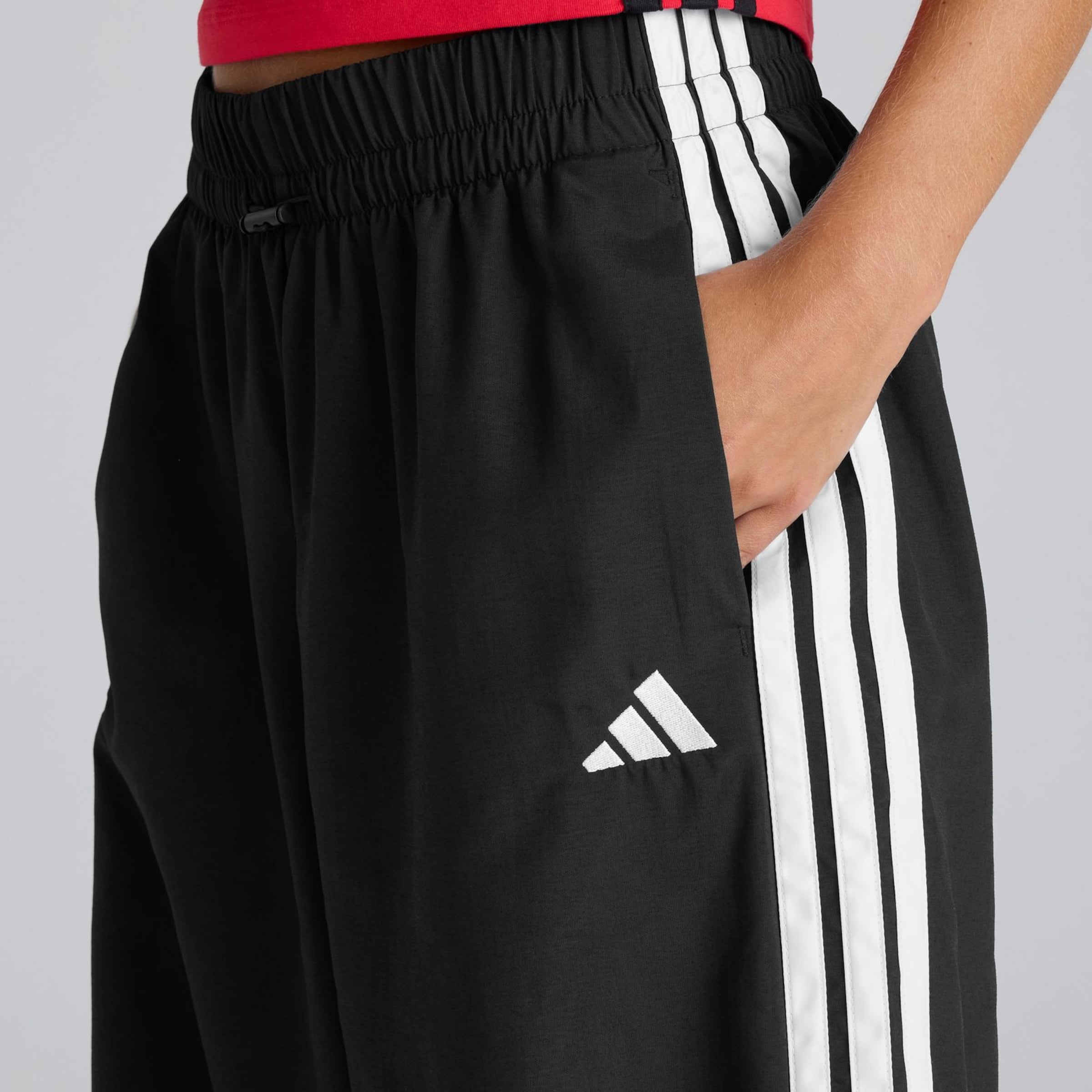 Manchester United x adidas Womens Essentials 3-Stripes Parachute Pants Black Black Detail [5-6]