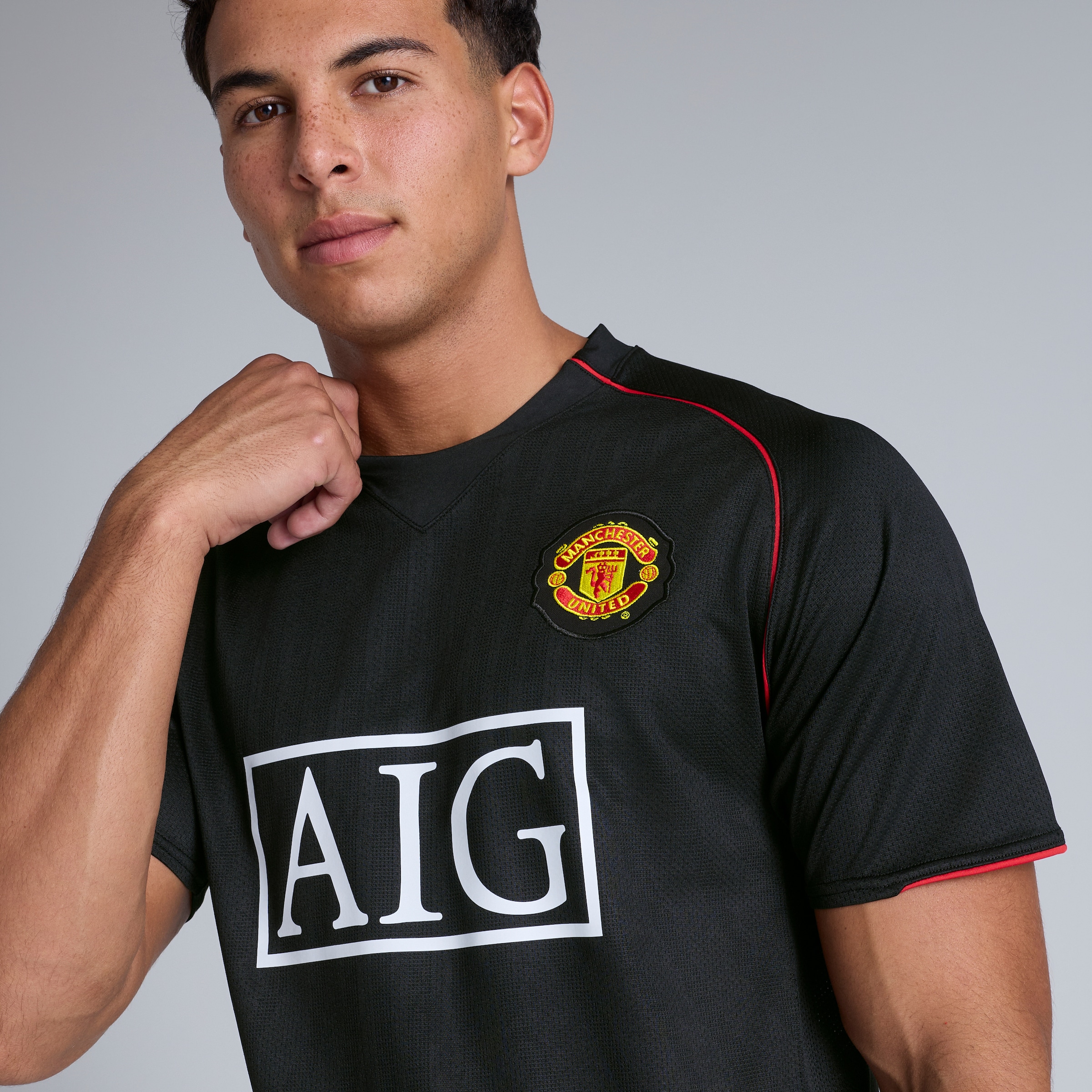 Manchester United Retro 2007-09 Blackout Champions League Final Shirt Rooney Printing Black Noir Détail [4-5]