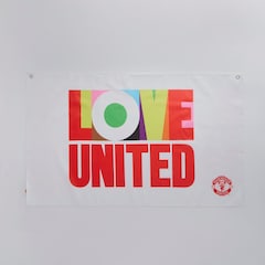 Manchester United Love United Flag White