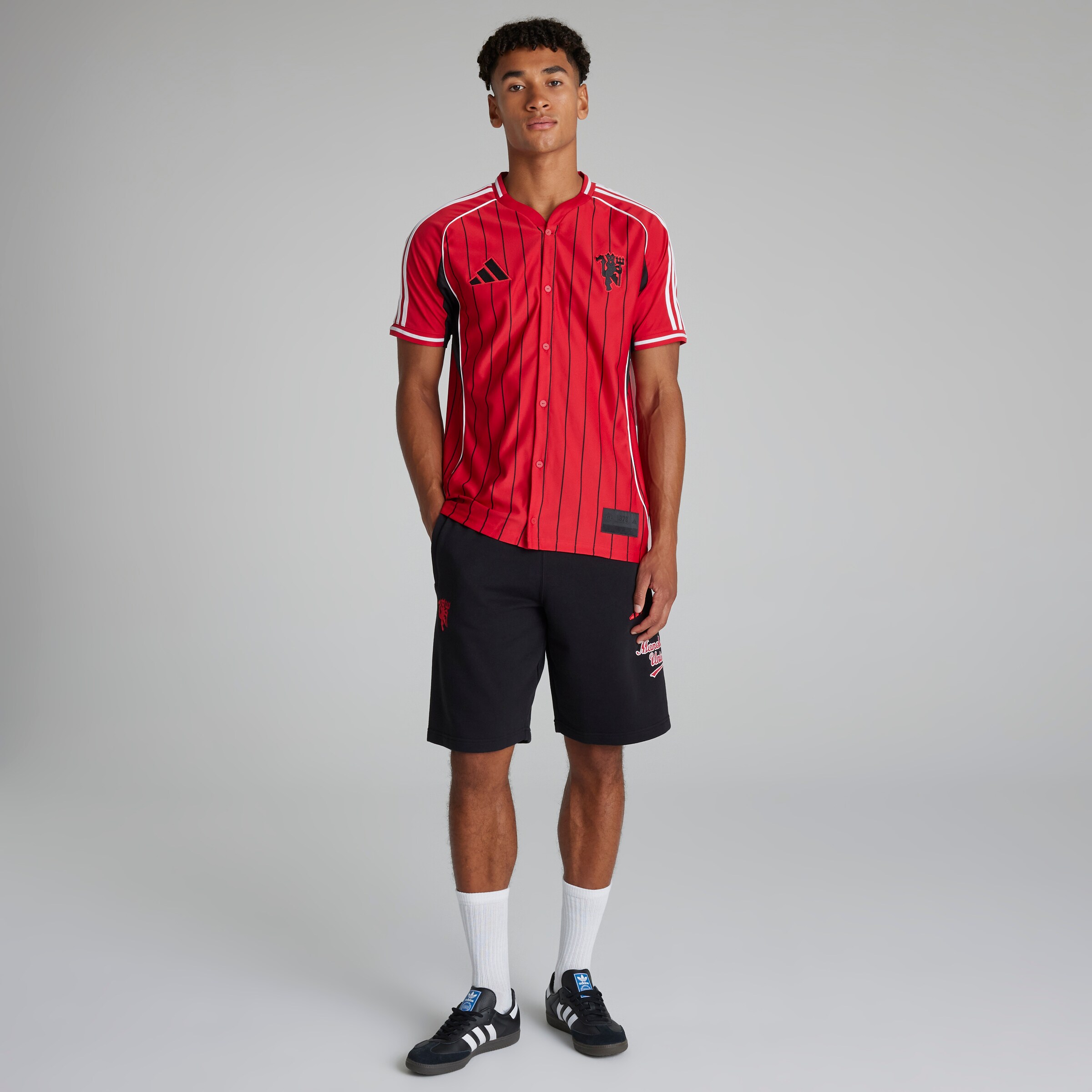 Manchester United x adidas US Pack Shorts Black Black Detail [3-6]