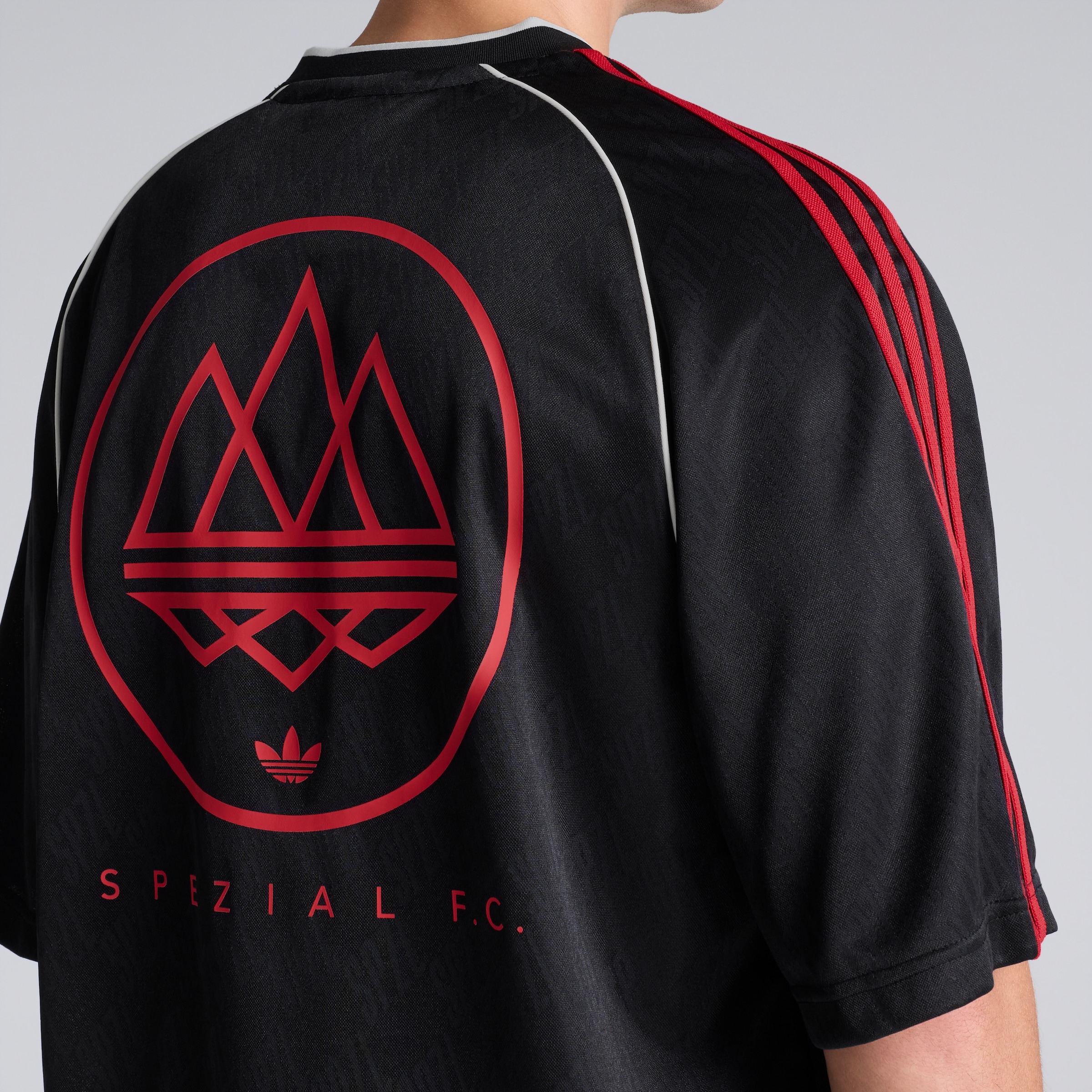 Manchester United x adidas SPZL FC T-Shirt Black Black Detail [5-5]