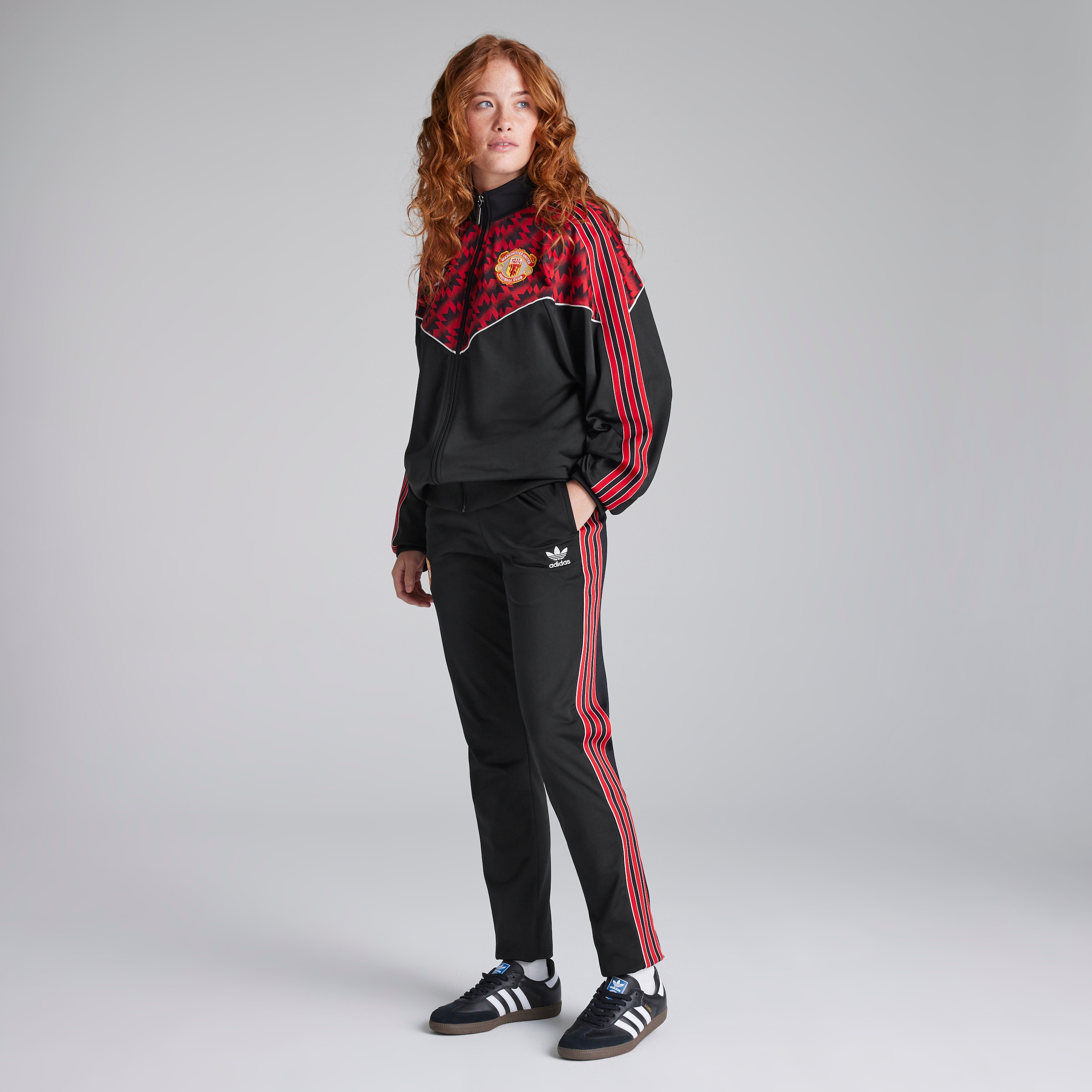マンユー☆アディダス☆Manchester United '91 Track Pants Buy Manchester United x adidas Bring Back 1991 Track Pants