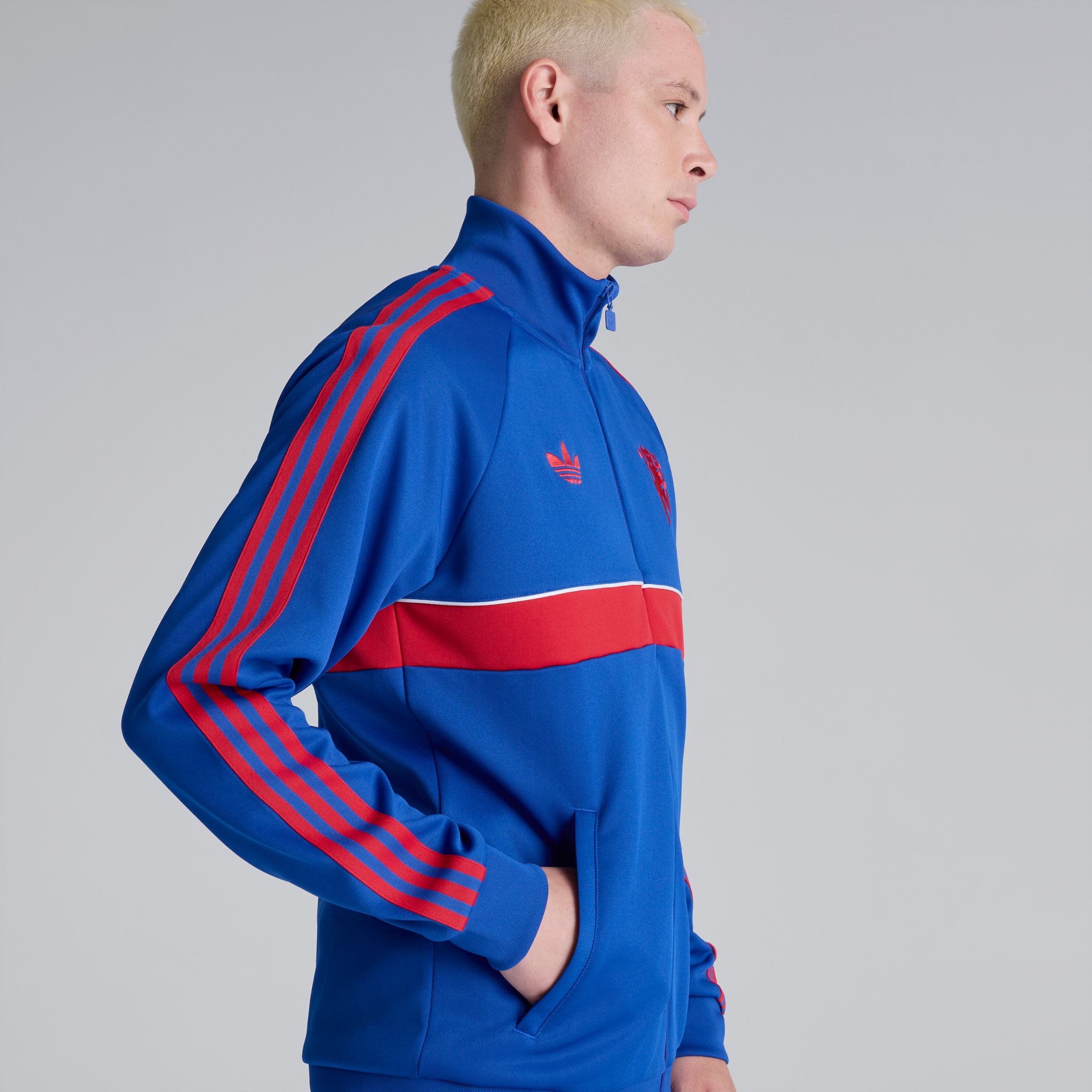 Manchester United x adidas Originals Track Top Blue Bleu Détail [6-6]