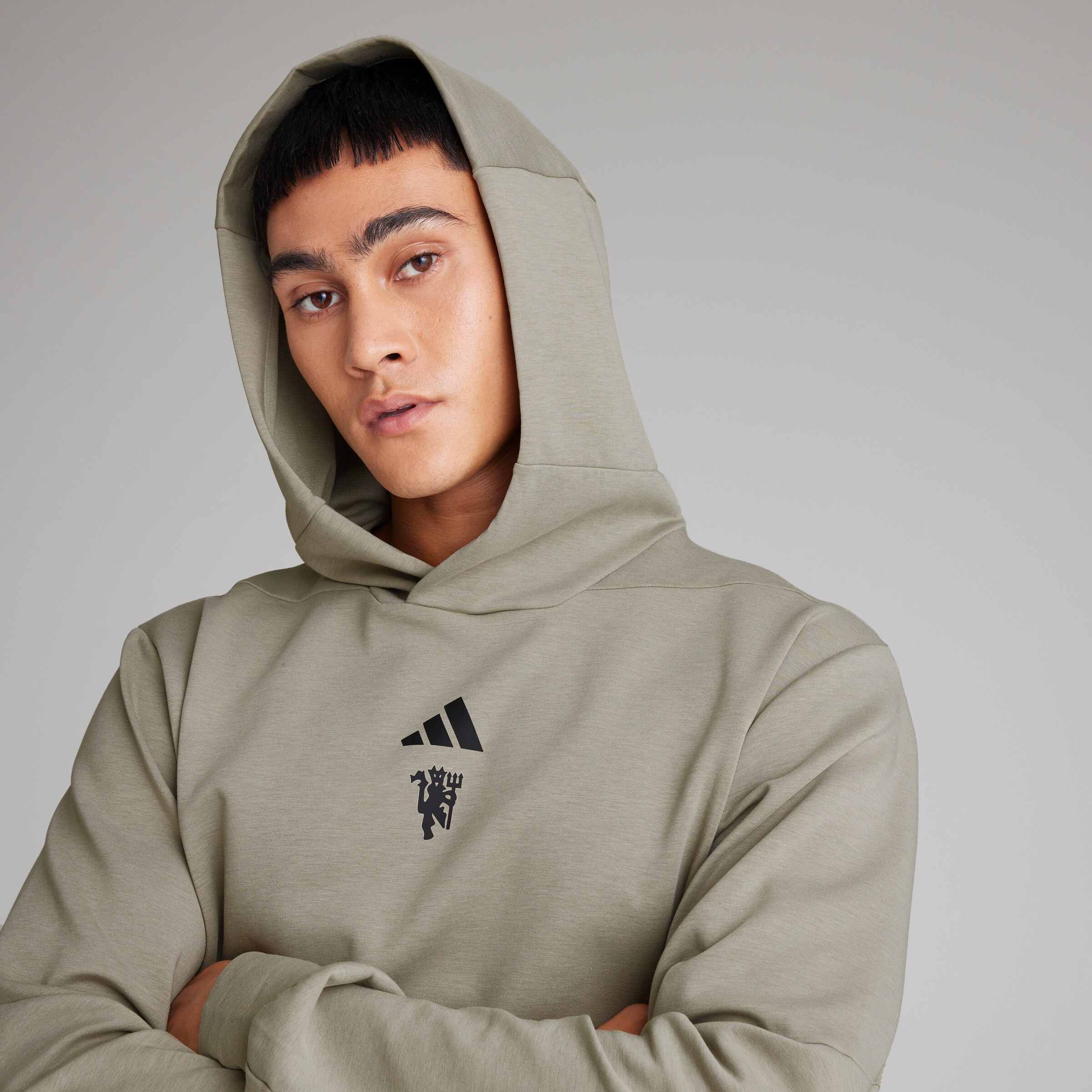 Manchester United x adidas Mens Designed for Training Hoodie Green Detail [5-5]