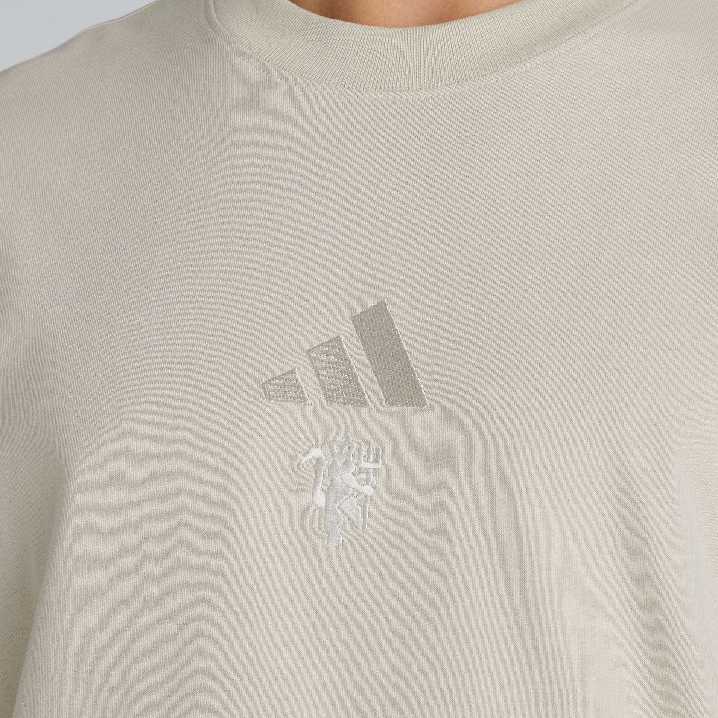 Manchester United x adidas ALL SZN T-Shirt Beige Beige Détail [4-5]