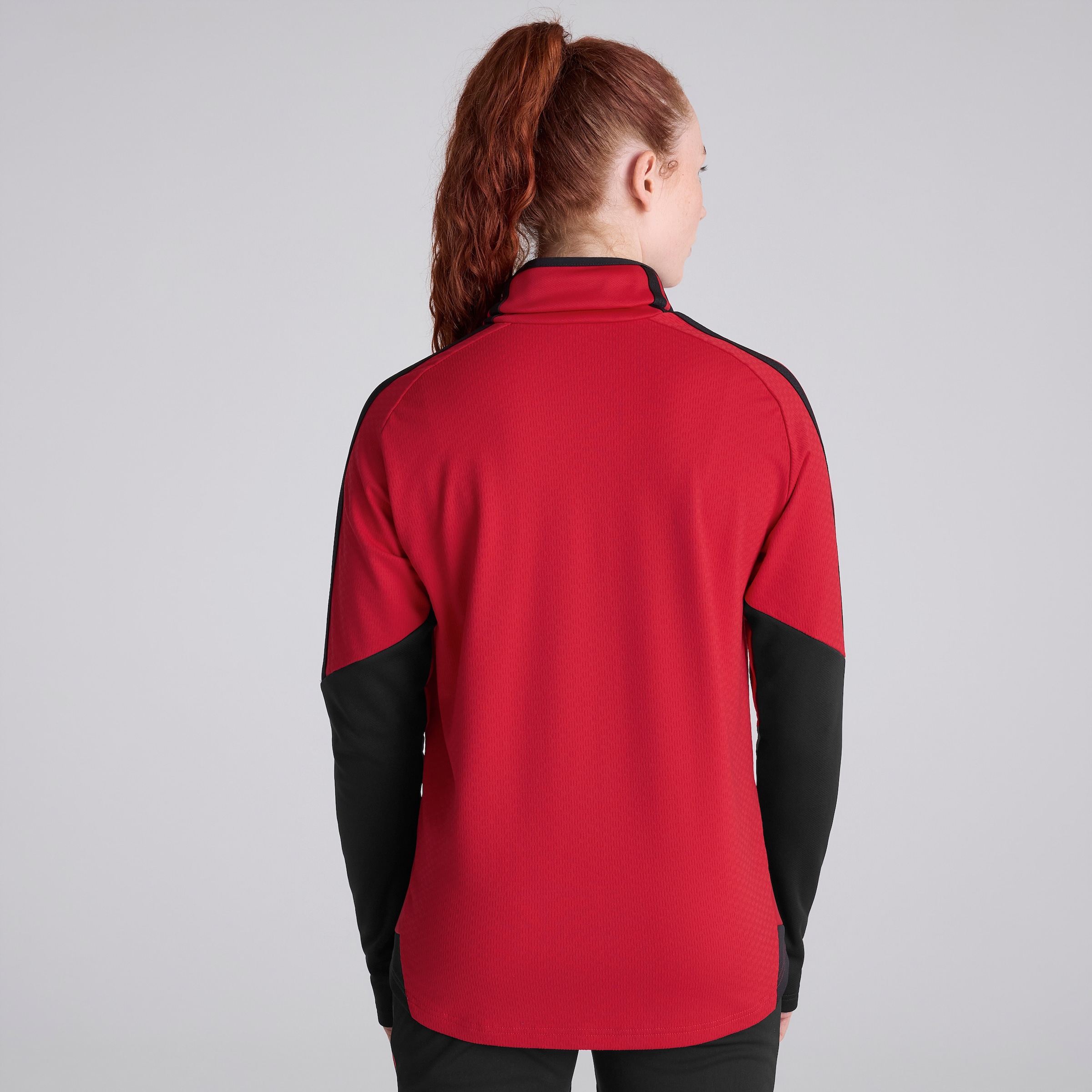 Manchester United Womens 26/27 Training Tiro Authentic Warm Top Red Red Detail [2-5]