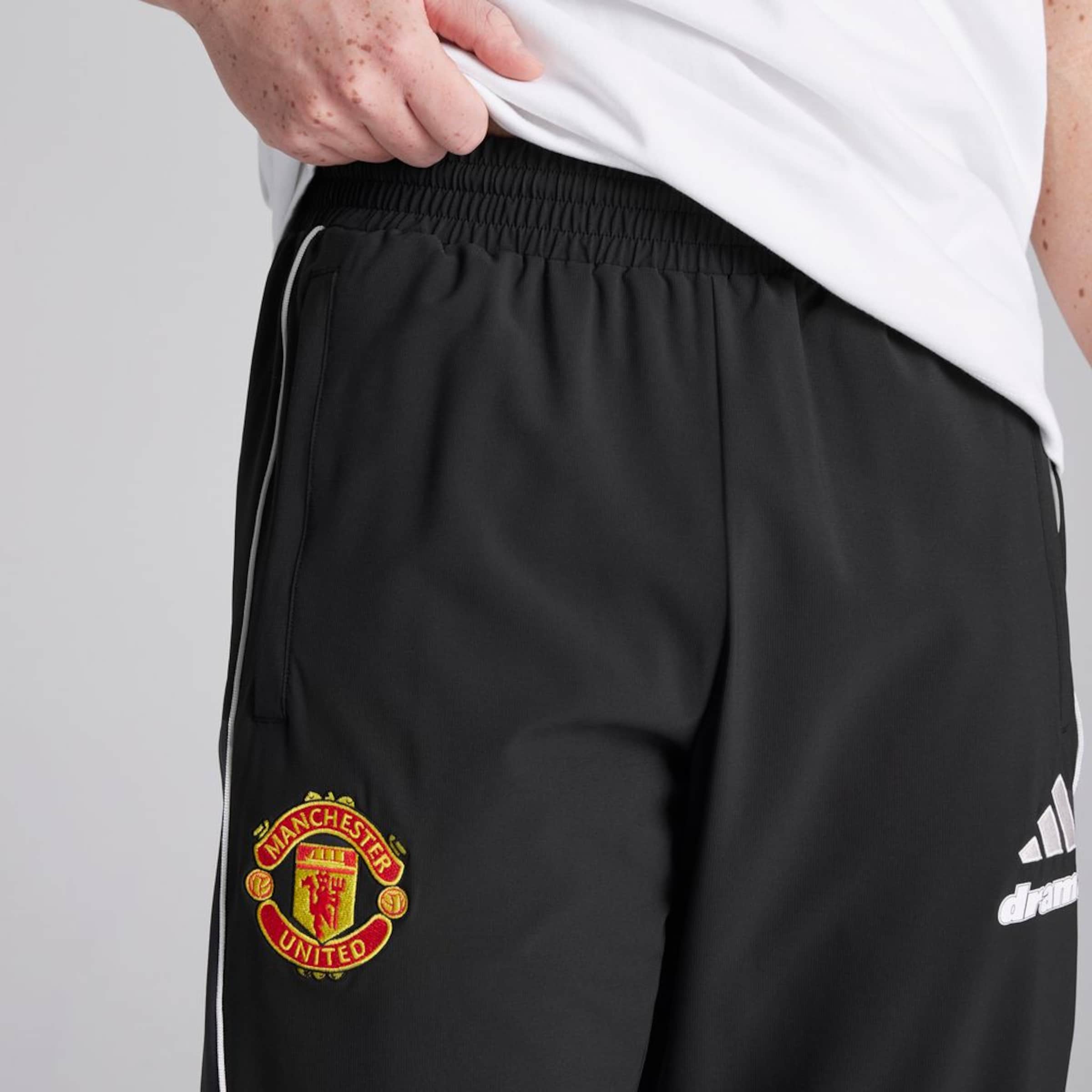 Manchester United x Drama Call Tracksuit Bottoms Black Detail [5-10]