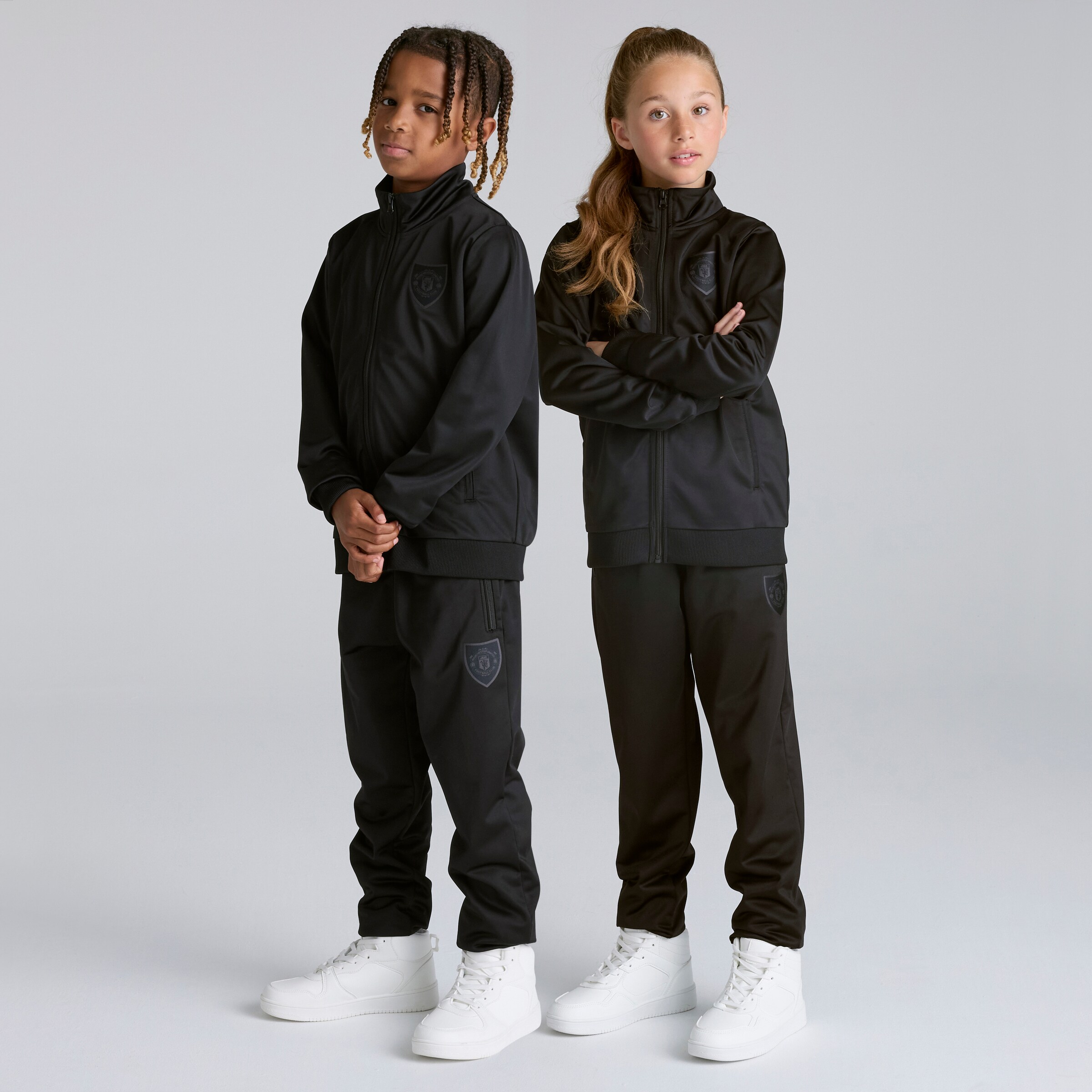 Manchester United Kids Blackout Track Pant Black Noir Détail [2-5]