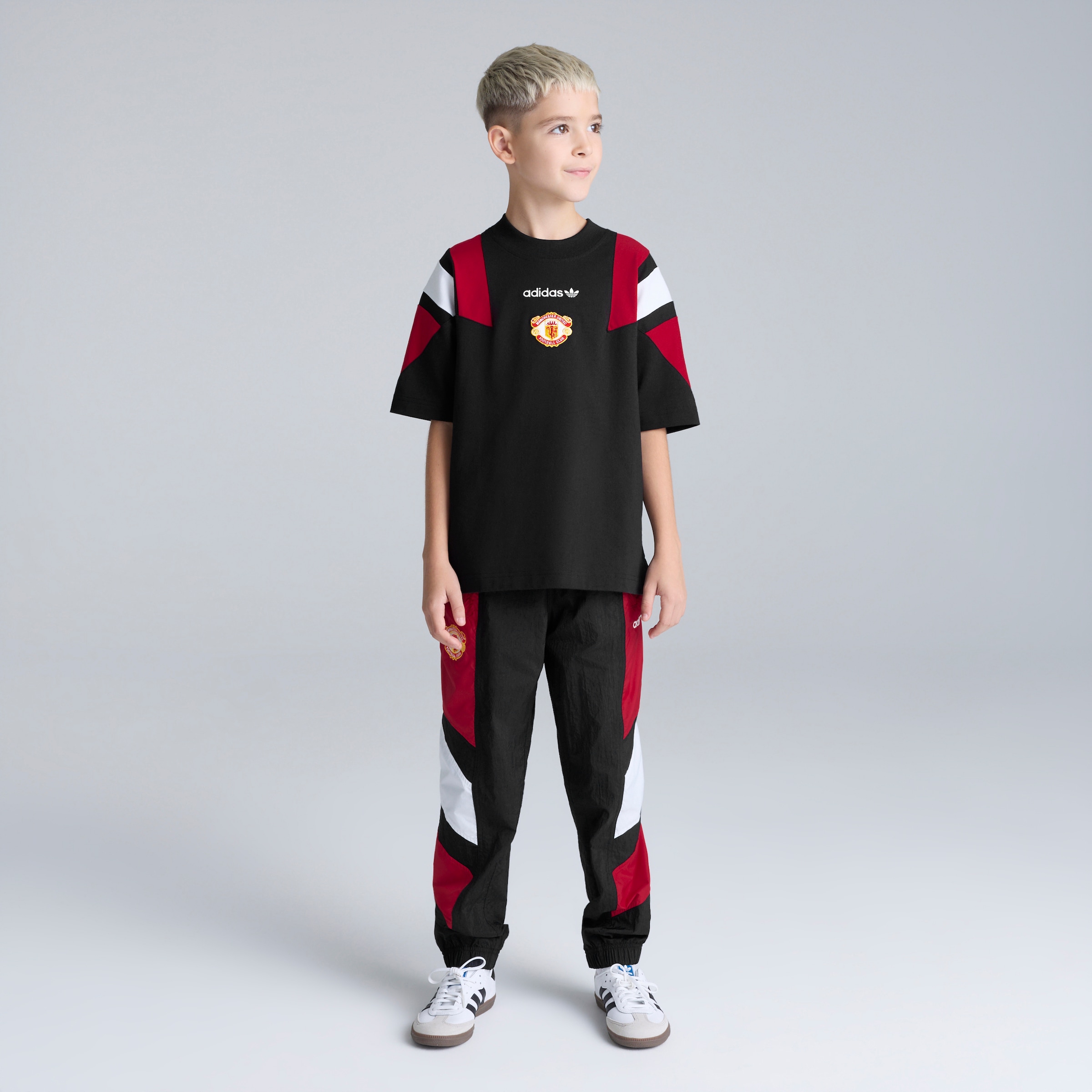 Manchester United x adidas Kids EQT T-Shirt Black Black Detail [3-5]