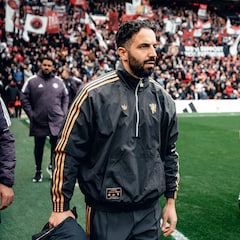 Manchester United Terrace Icons Half-Zip Jacket