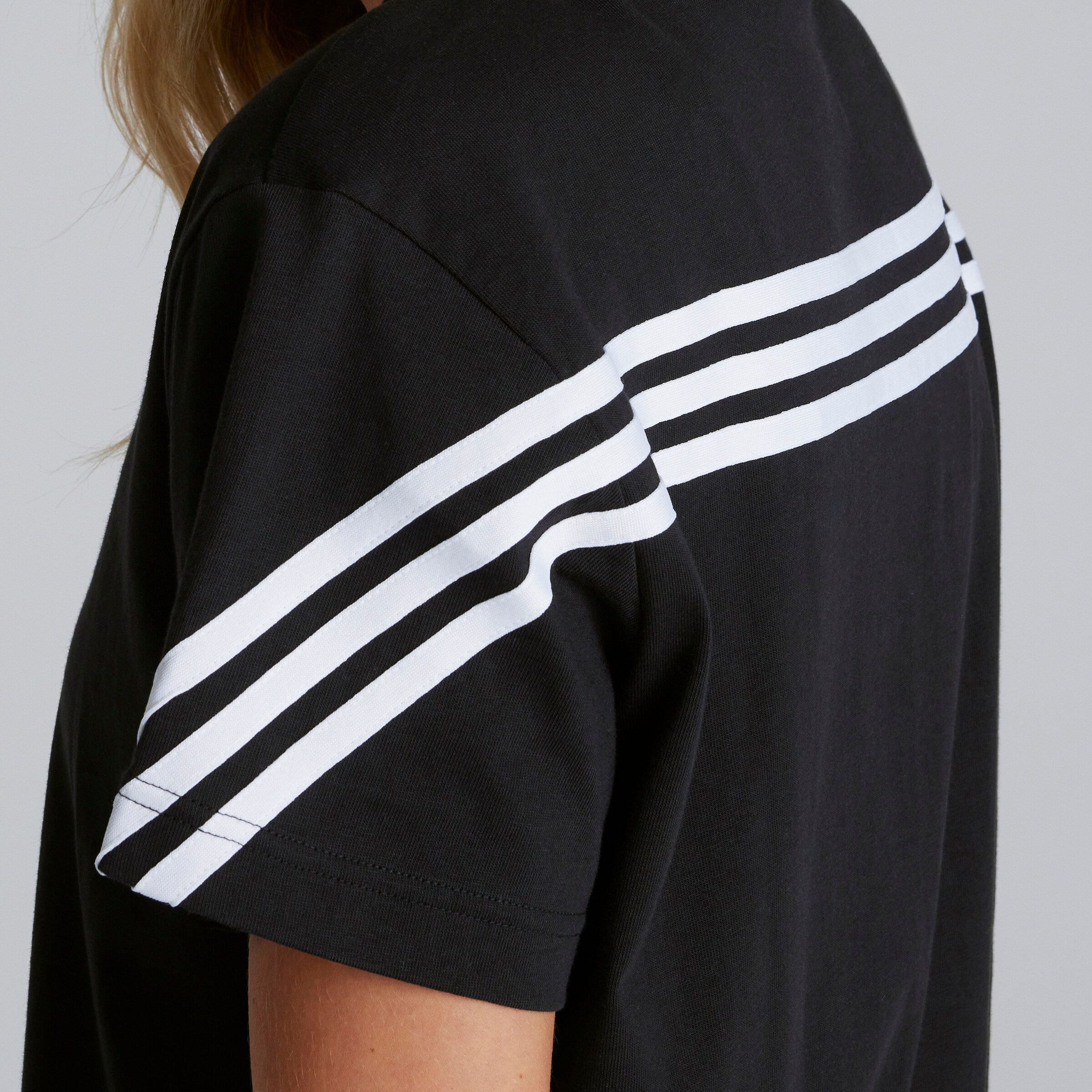 Manchester United x adidas Womens Future Icons 3-Stripes T-Shirt Black Black Detail [5-7]