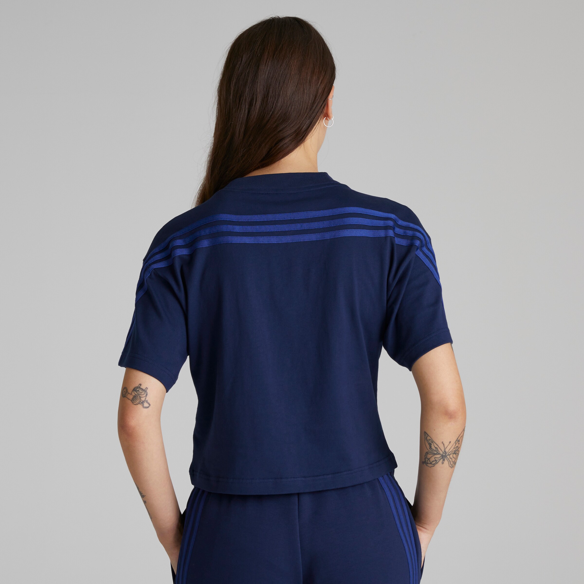 Manchester United x adidas Womens SZN Future Icon T-Shirt Blue Detail [2-5]