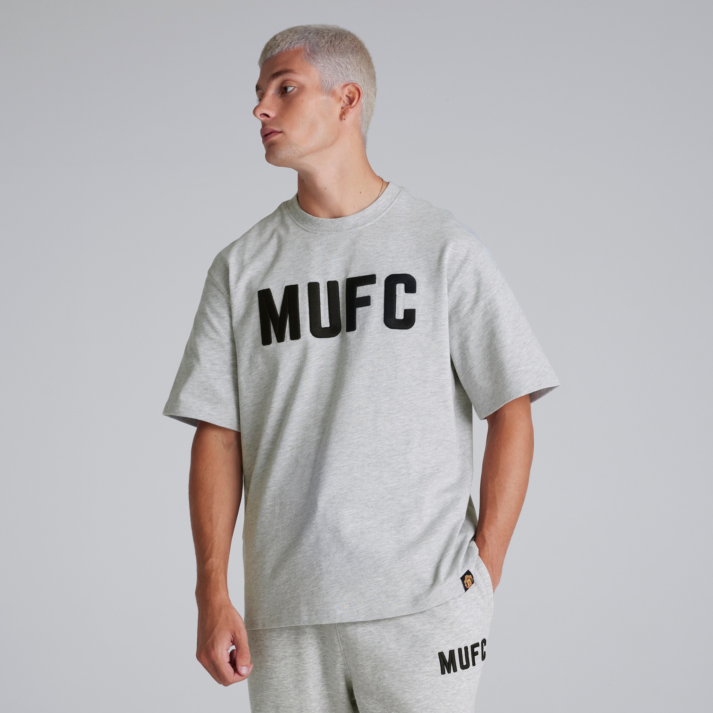 Manchester United Mens MUFC T-Shirt Grey Grey Detail [1-5]