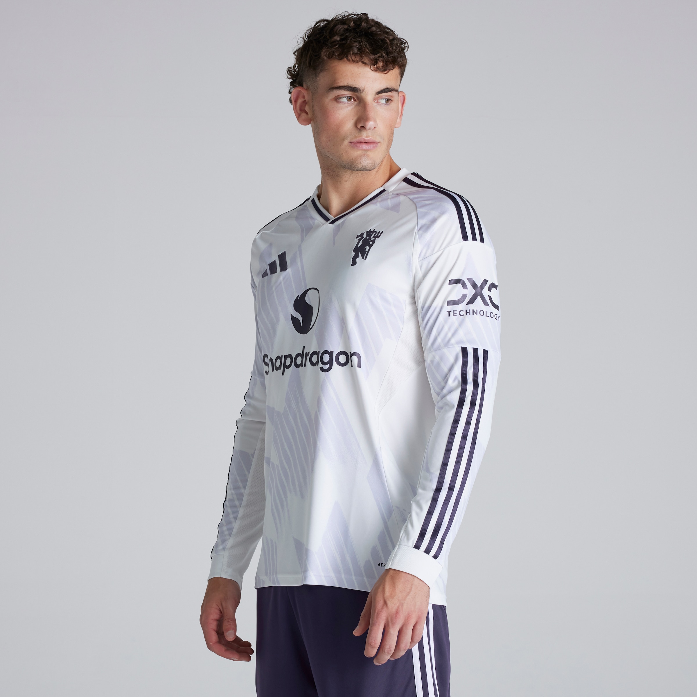 Buy New Mens' Away Jersey 25/26 | Manchester United Store
