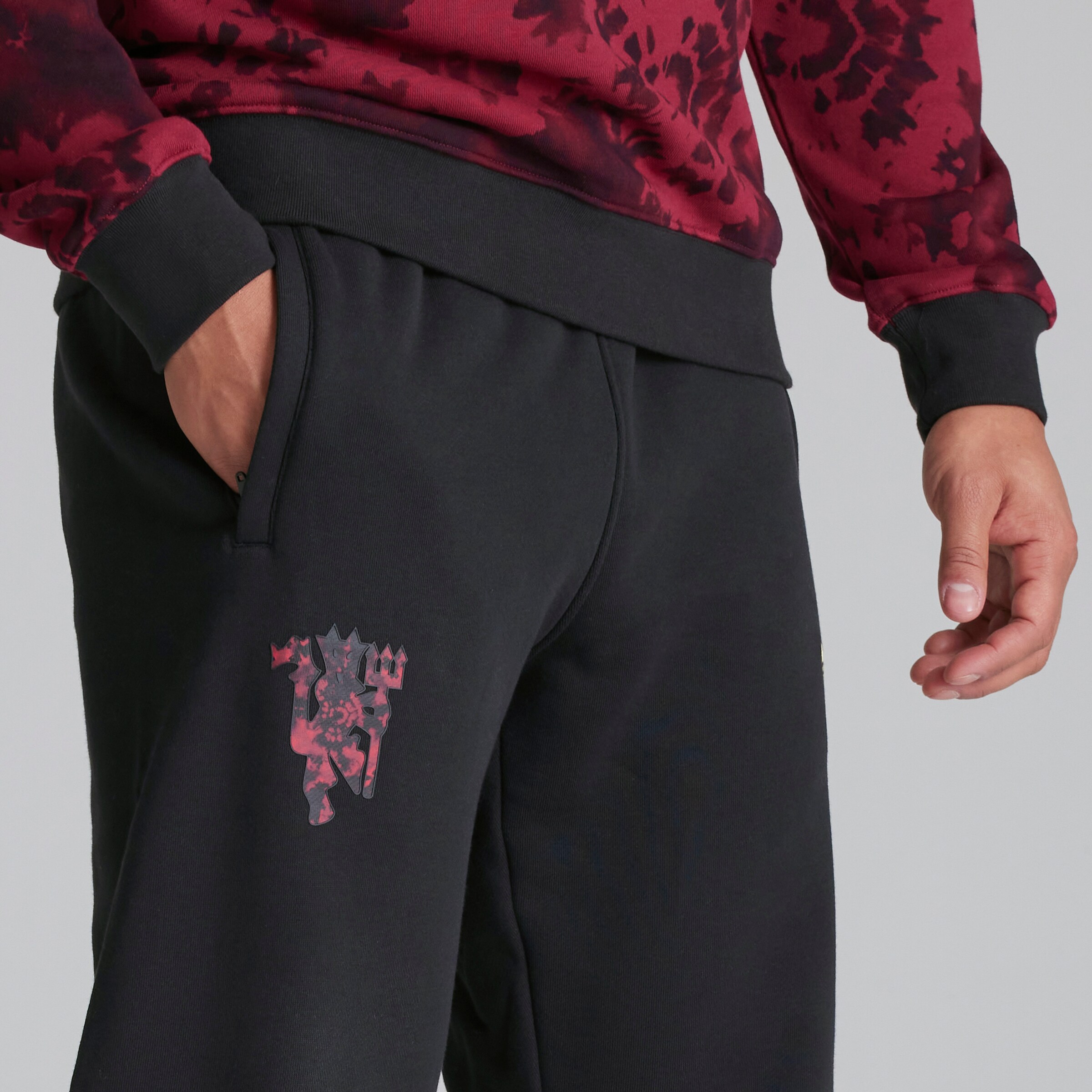 Manchester United x adidas Mens Lunar New Year Pants Black Black Detail [6-8]