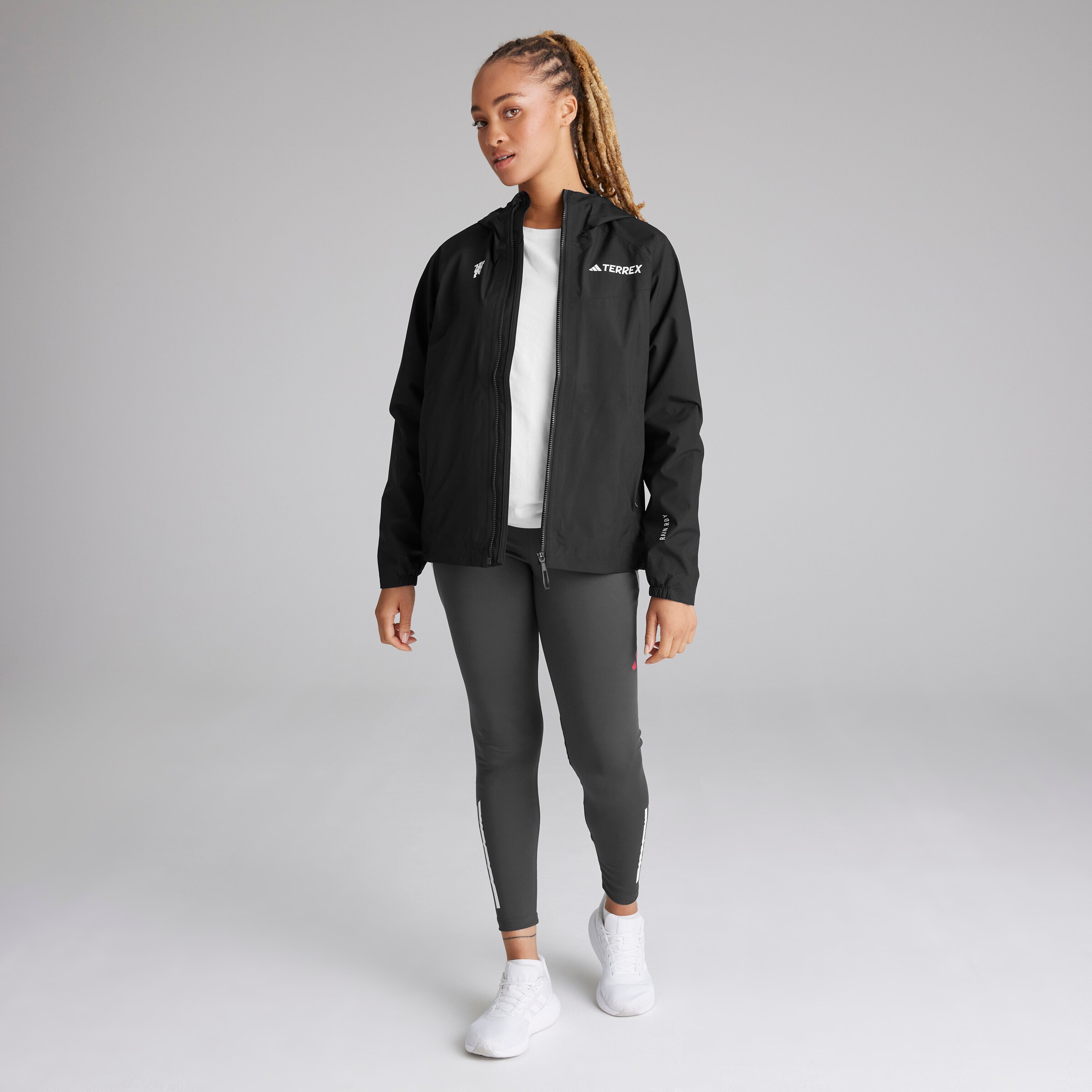 Manchester United x adidas Womens Terrex RAIN.RDY Jacket Black Black Detail [3-6]