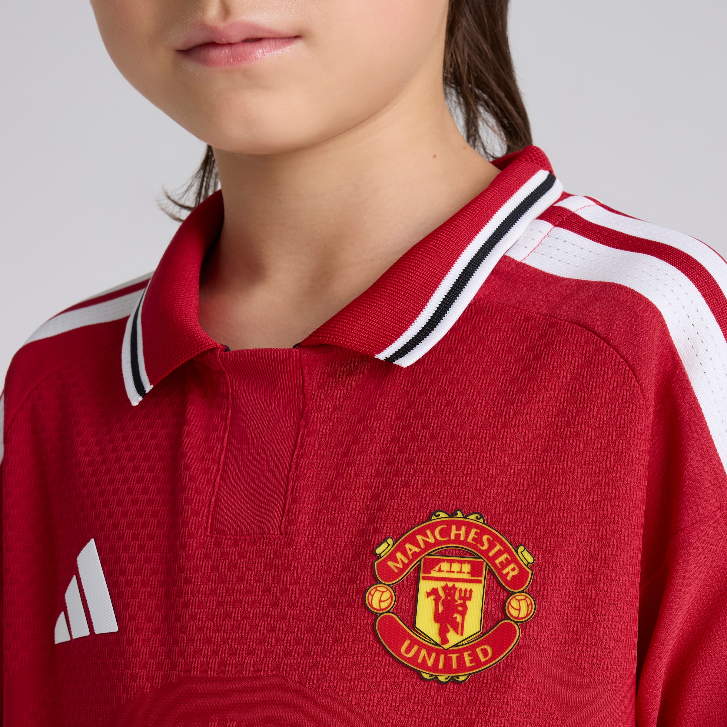 Manchester United Kids 26/27 Home Authentic Jersey Rouge Détail [5-6]