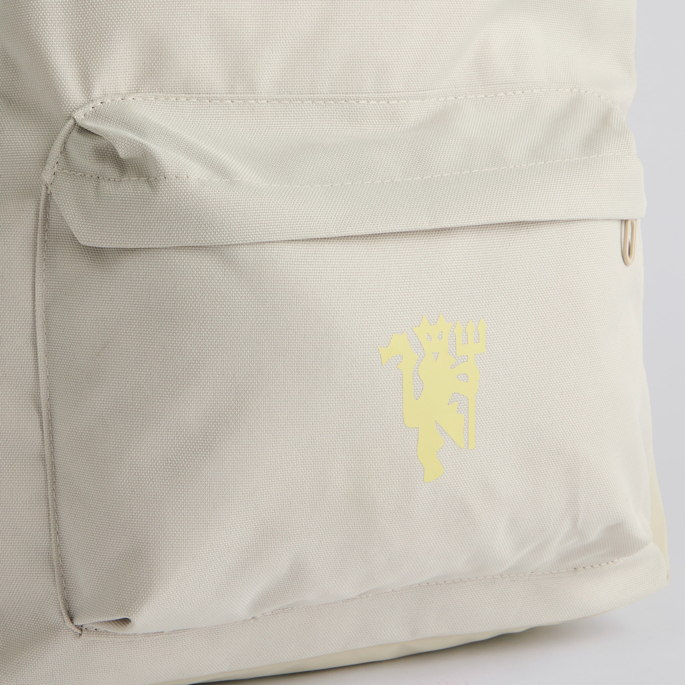 Manchester United x adidas Essentials Classic 3 Bars Backpack Beige Beige Detail [3-4]