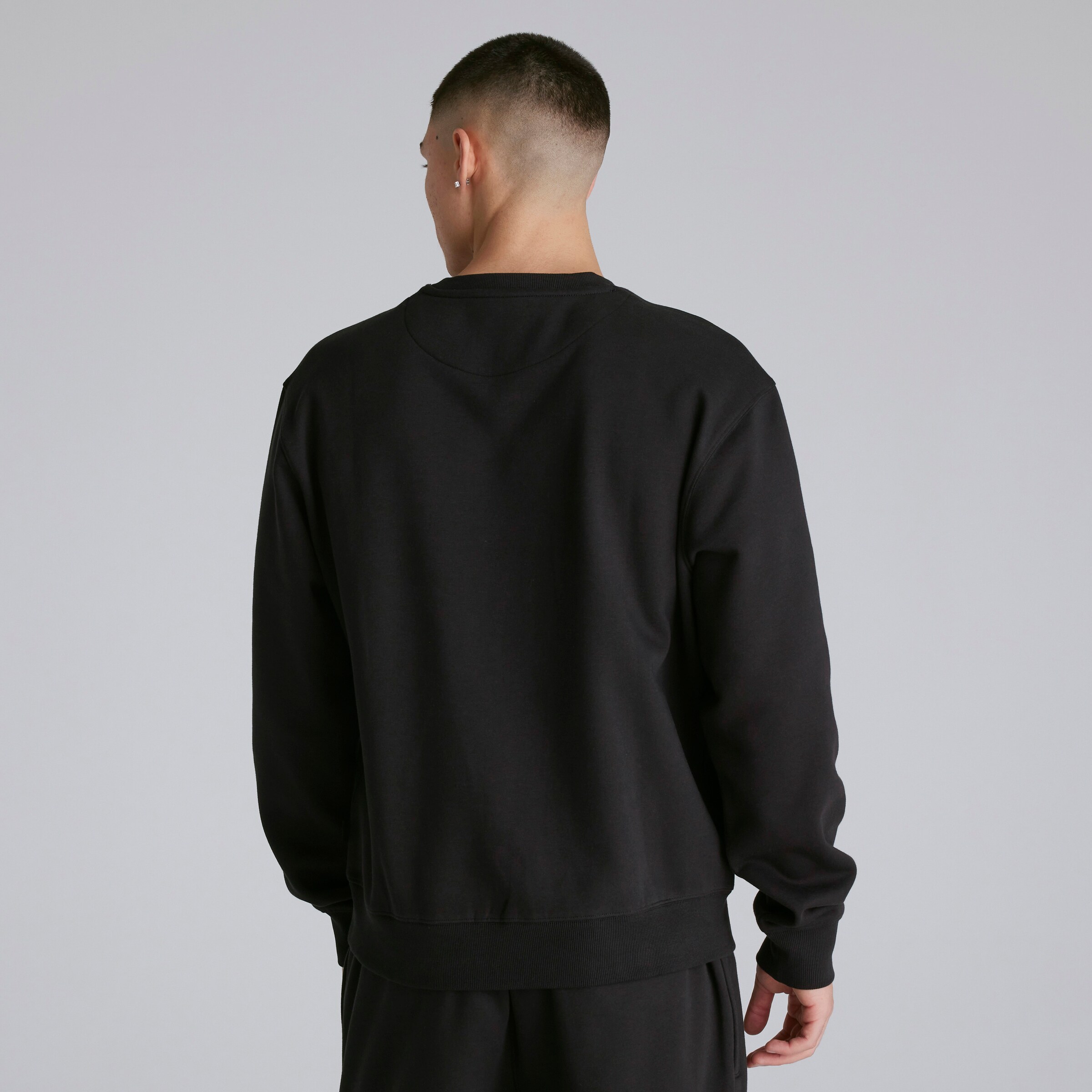 Manchester United Mens 1878 Sweatshirt Black Black Detail [2-4]