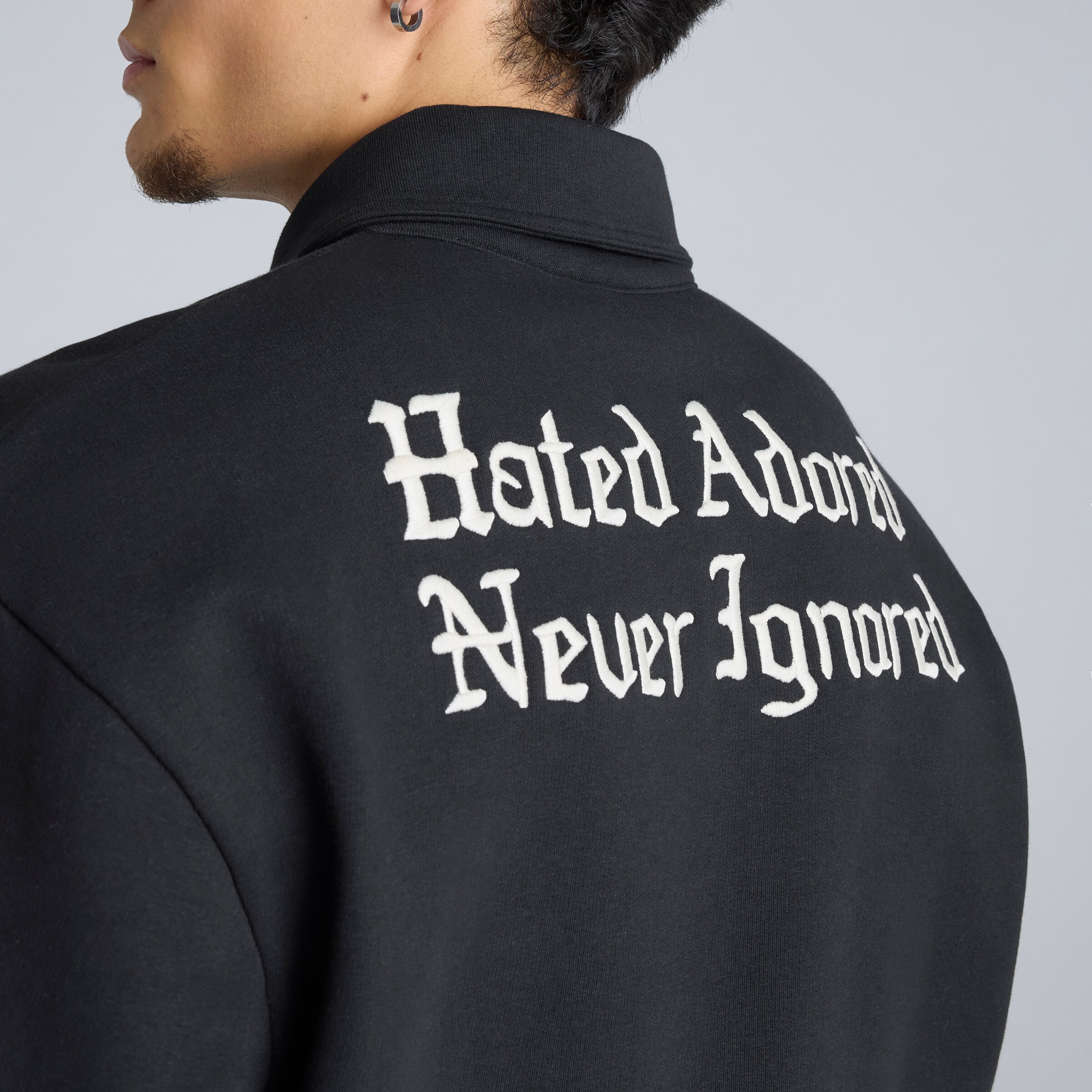 Manchester United Hated Adored Never Ignored Quarter Zip Sweatshirt Black Black Detail [5-6]