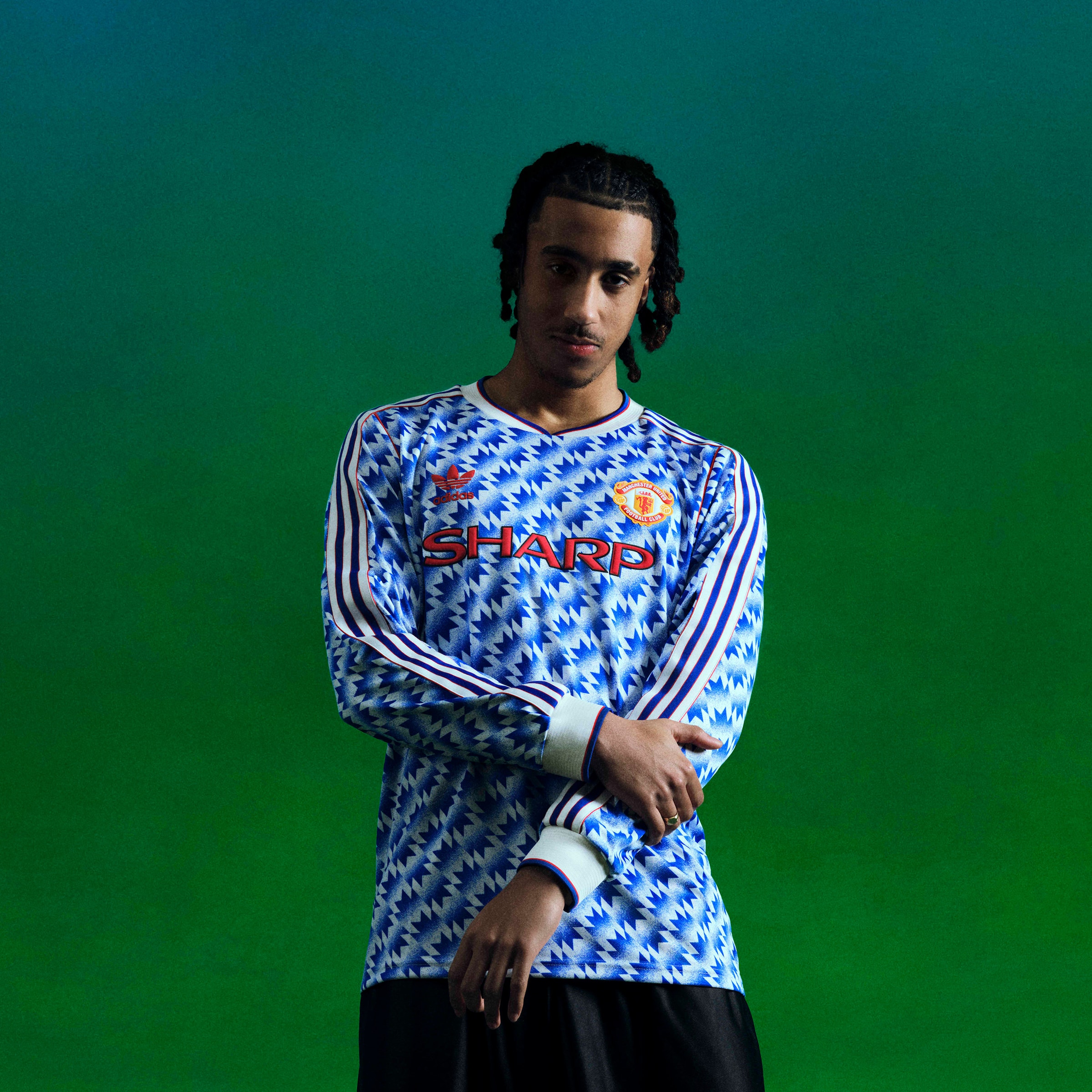 Manchester United x adidas Bringback 90/92 Away Long Sleeve Jersey Blue