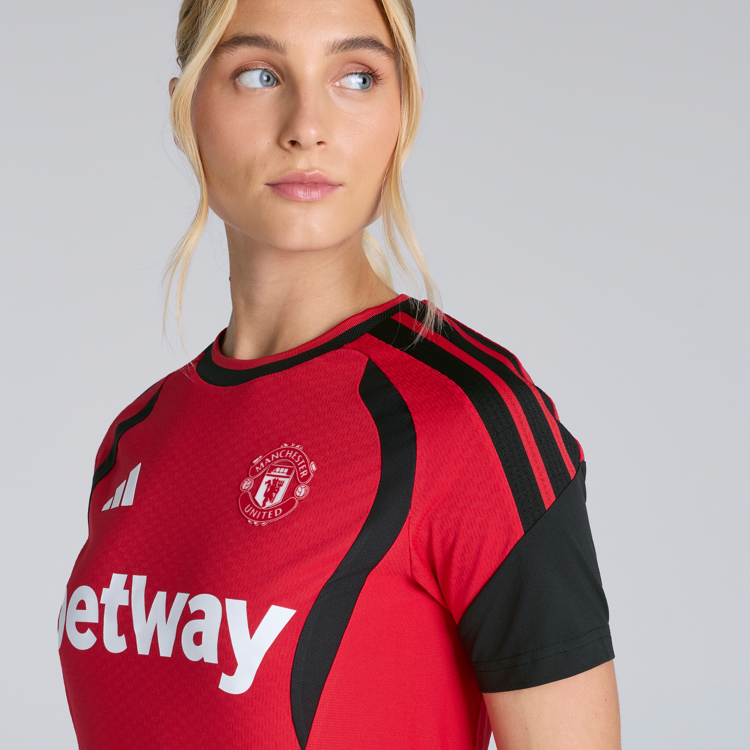 Manchester United Womens 26/27 Training Tiro Authentic Jersey Red (Sponsored) Red Detail [4-5]